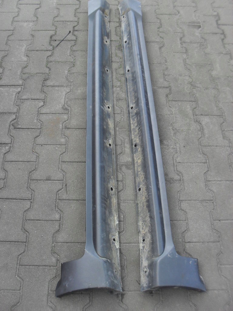 Listwa progowa prawa Opel Antara 06- 88U