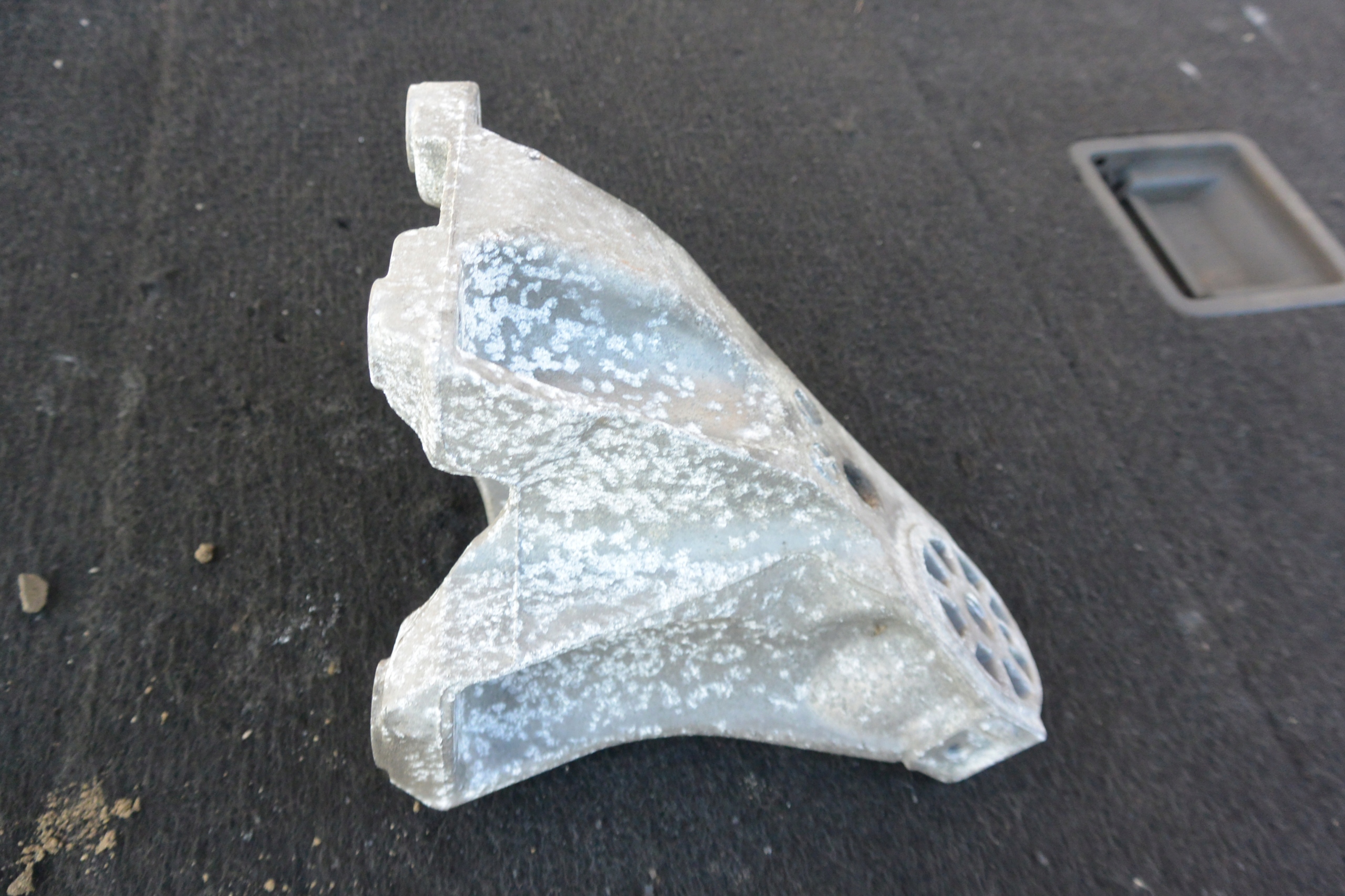 engine mount AUDI Q7 4L VW TOUAREG 7L