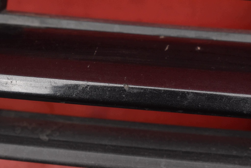 front PREKLADgrill black 1JA91TRMAA DODGE CALIBER 1 and 06-12