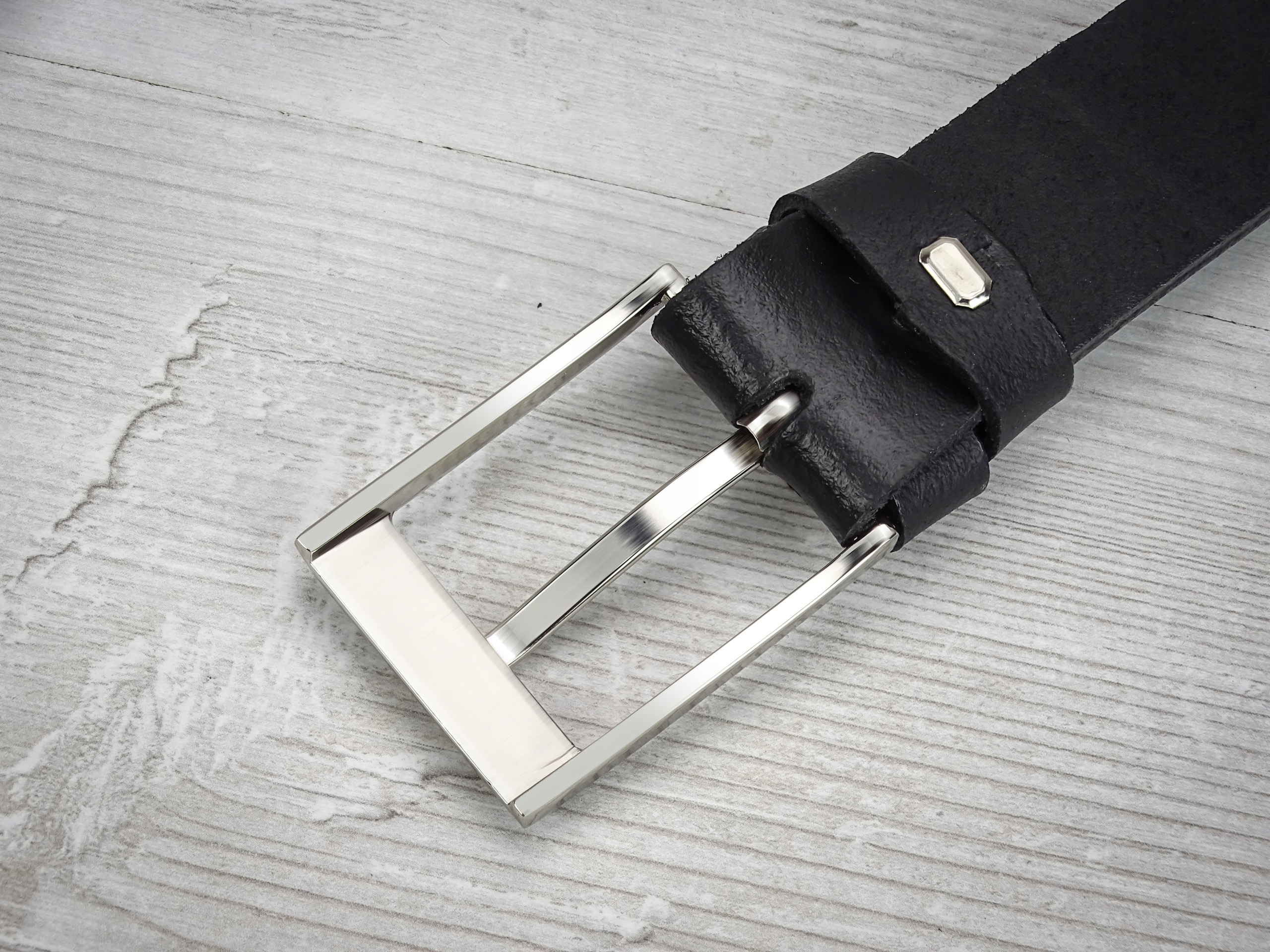 PASEK MĘSKI DO SPODNI SKÓRZANY GRACIO SKÓRA DŁUGOŚĆ PASKA 150 CM PREZENT Model Pasek męski