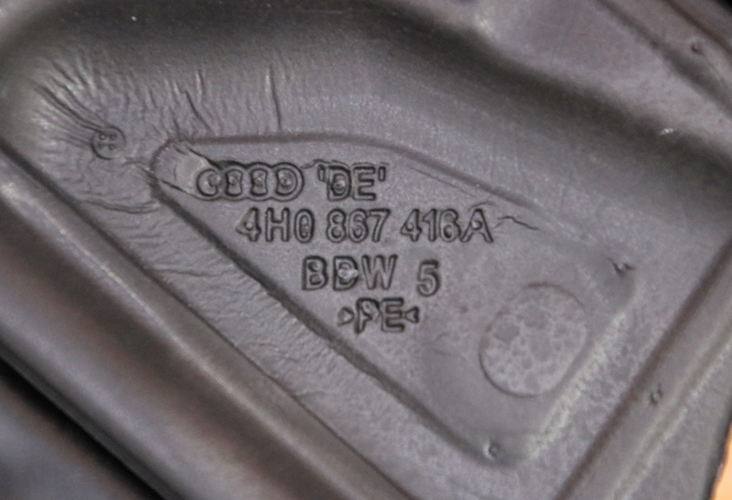 AUDI A8 D4 4H moulding door right rear part 4H0867416A