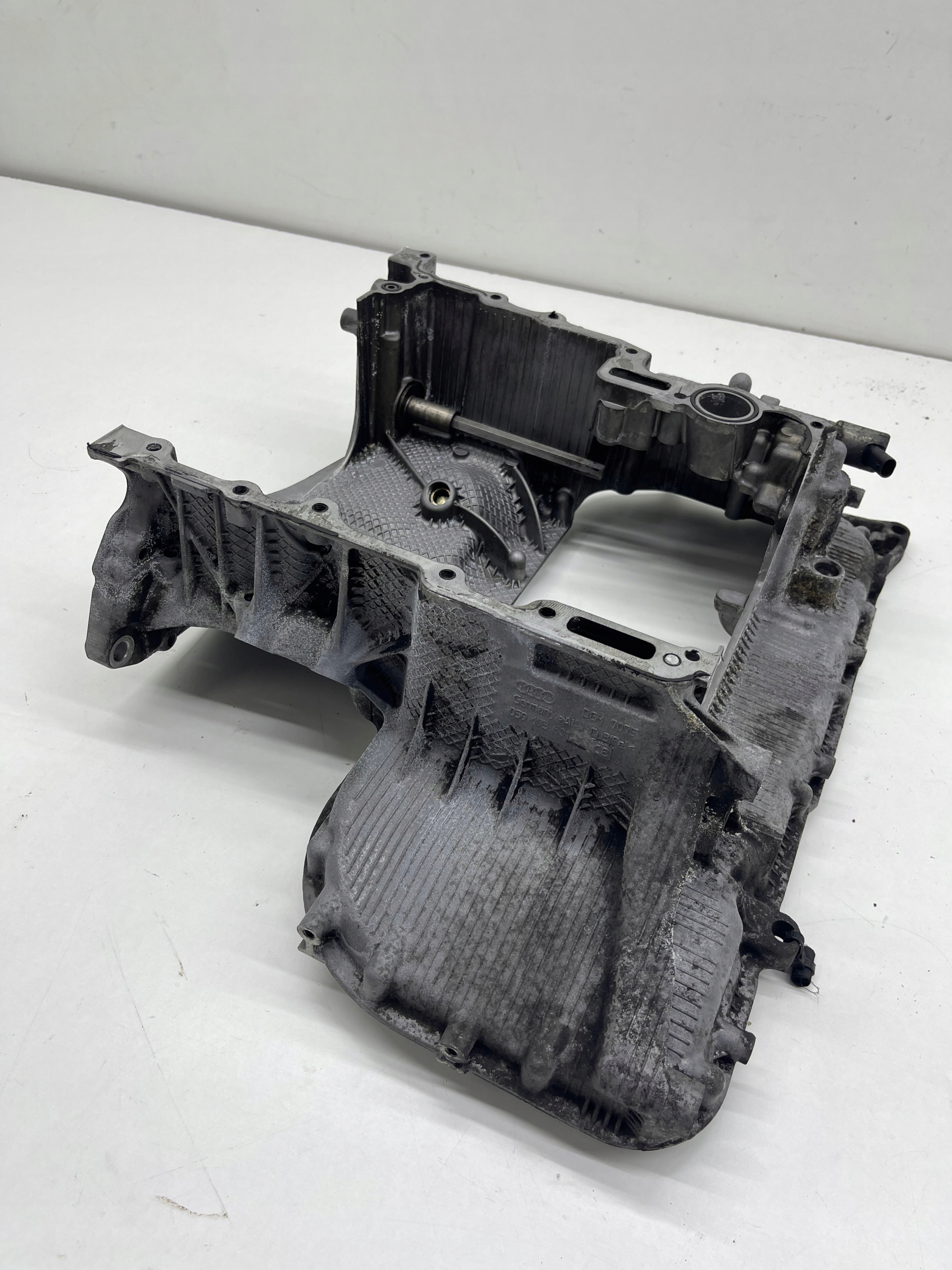 AUDI A7 A6 C7 3.0 TDI CLA superiore Coppa olio CALA SPRAWNA Originale!