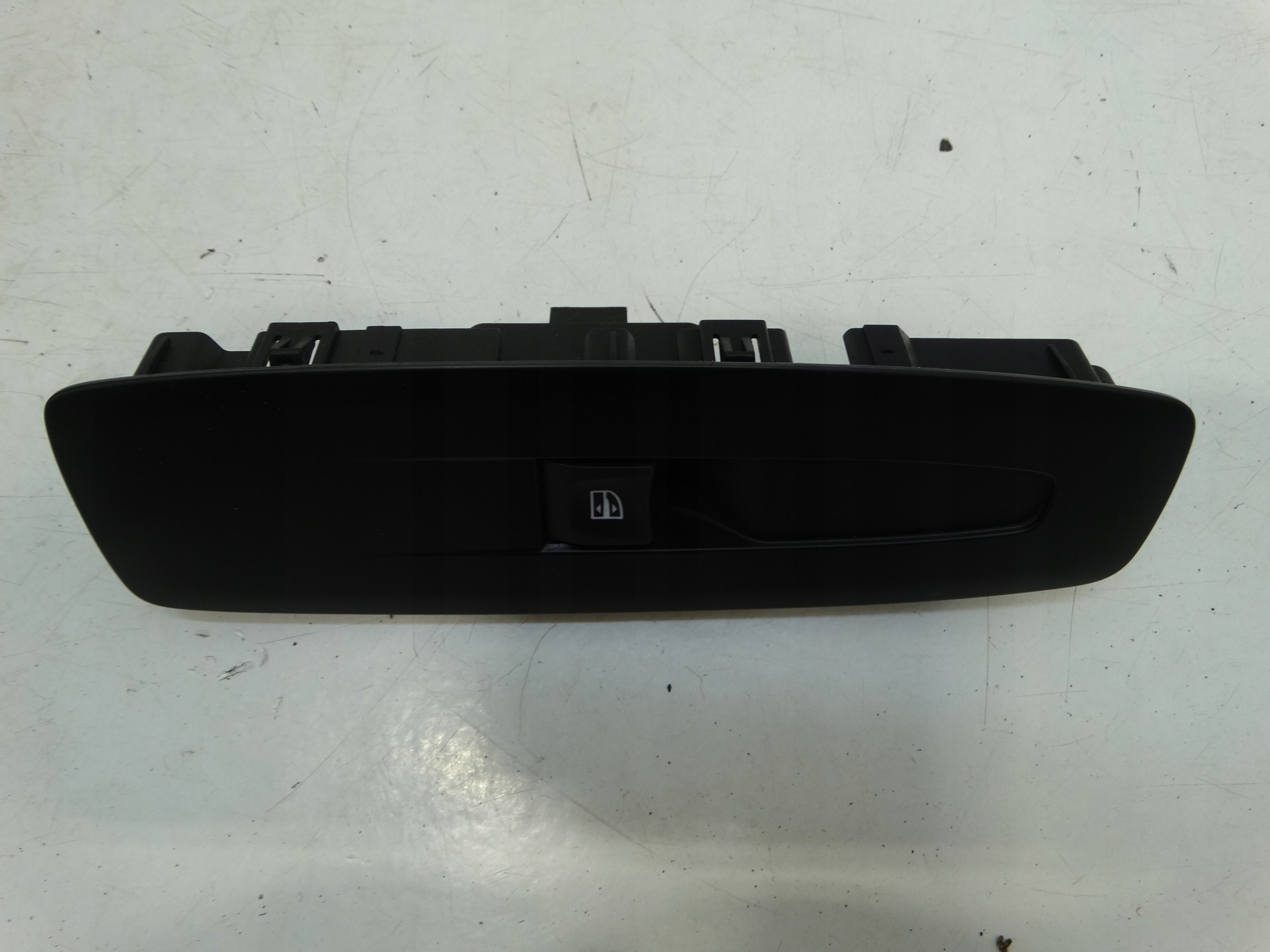 switch windows right rear part RENAULT MEGANE SCENIC IV 809605274R