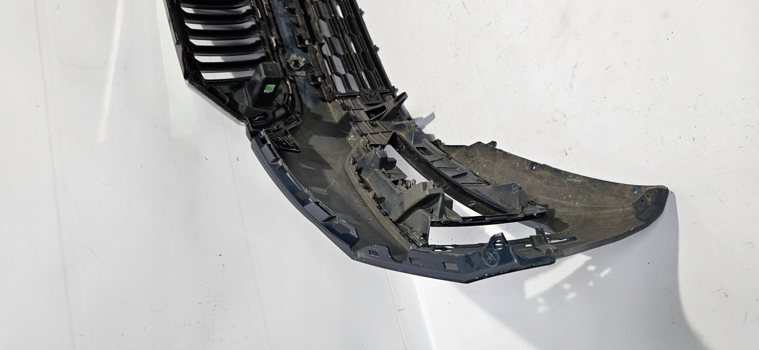 front bumper SKODA OCTAVIA IV 5E3 PDC 20