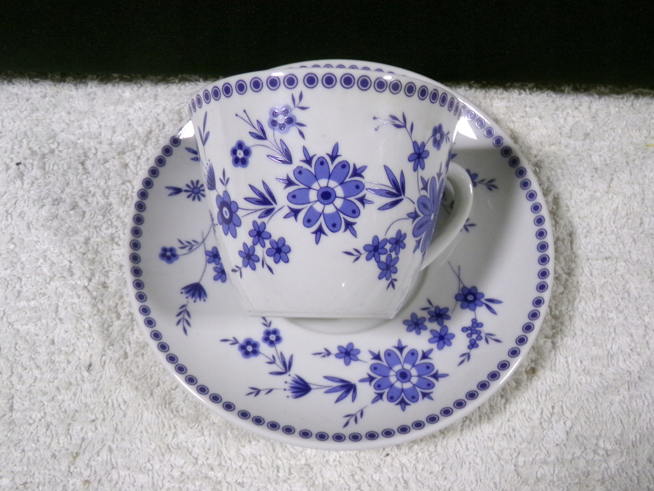 PIĘKNA FILIŻANKA PORCELANOWA-SELTMANN