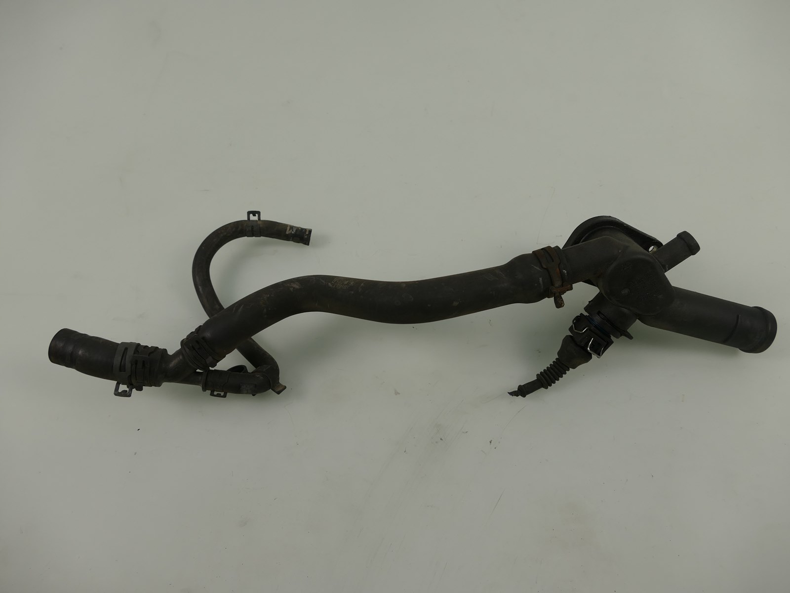 1J0122157E - AUDI A3 8L 1.6 8V AEH водопровод труба провода