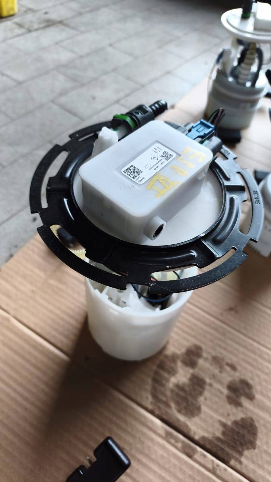 feed pump Renault Espace VI ELEKTRYK 172905294R