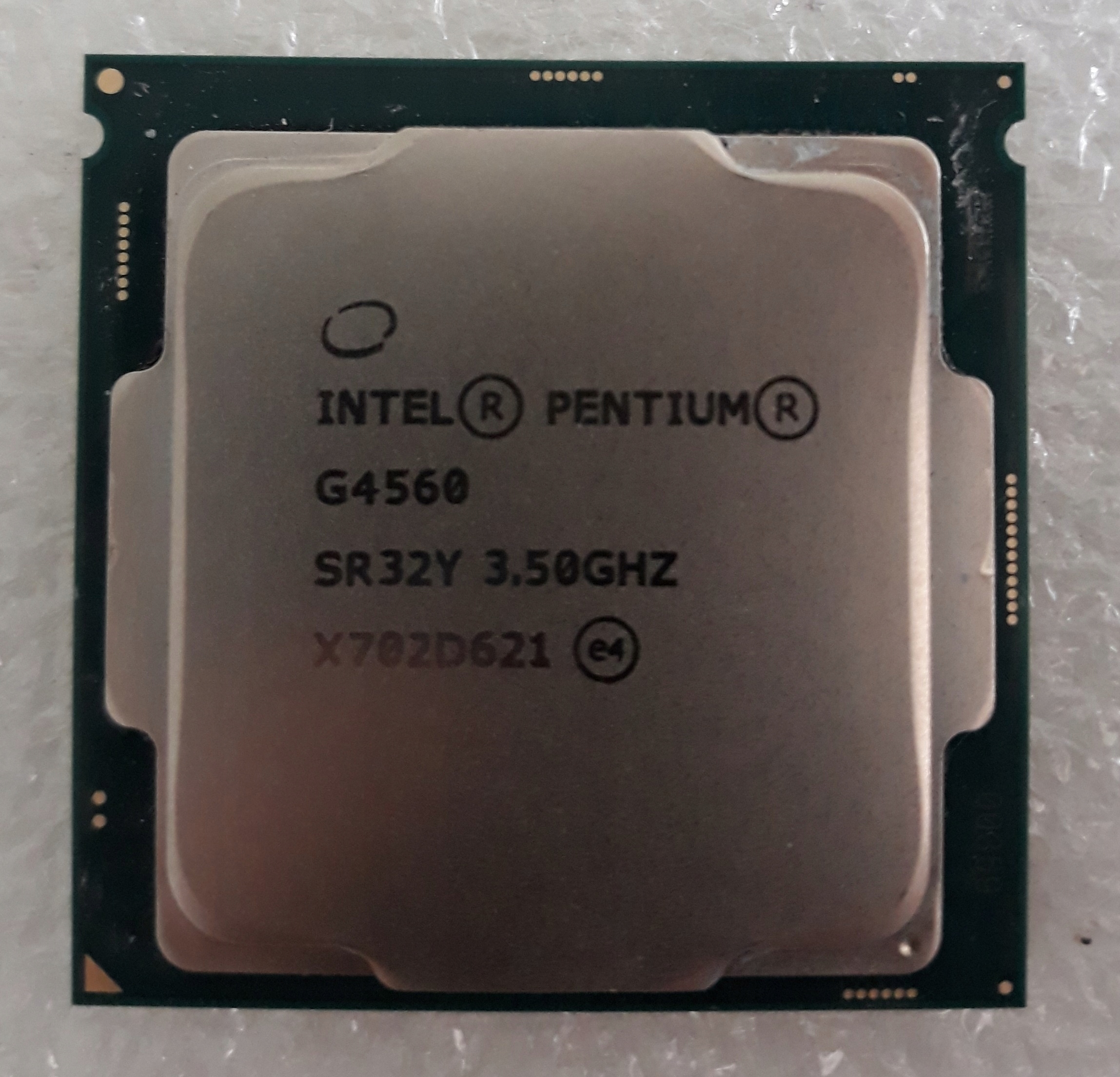 Intel Pentium G4560 2x3,5GHz!