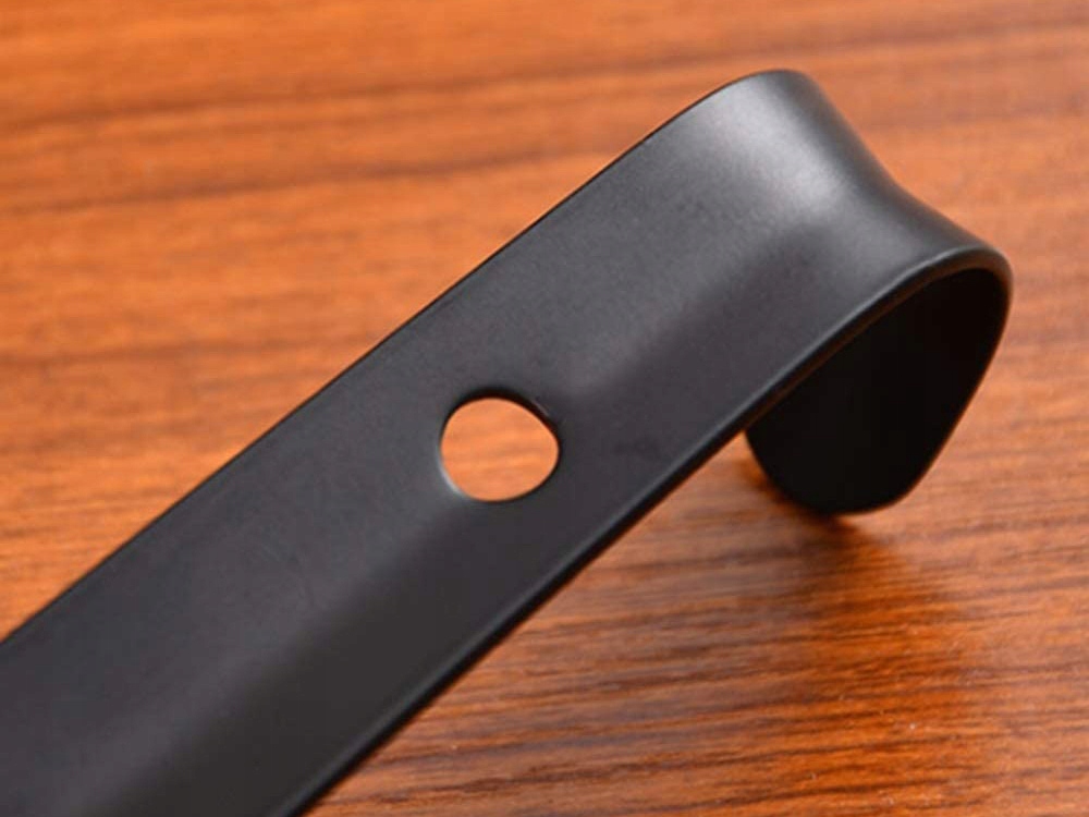 DŁUGA DUŻA METALOWA ŁYŻKA DO BUTÓW OBUWIA KOZAKÓW Z HACZYKIEM 47CM Marka inna