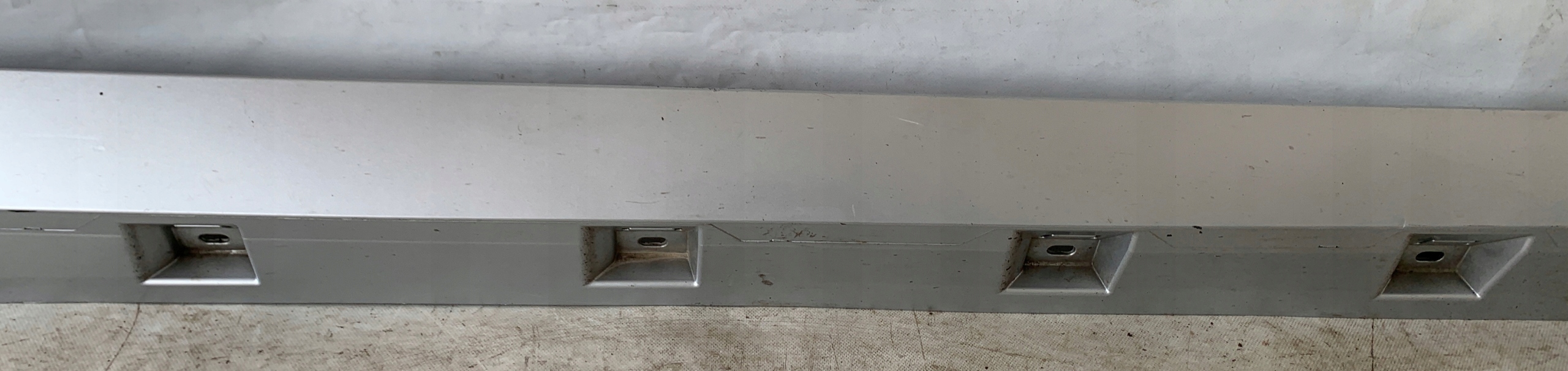 # moulding threshold right VW PASSAT B8 3G0853858