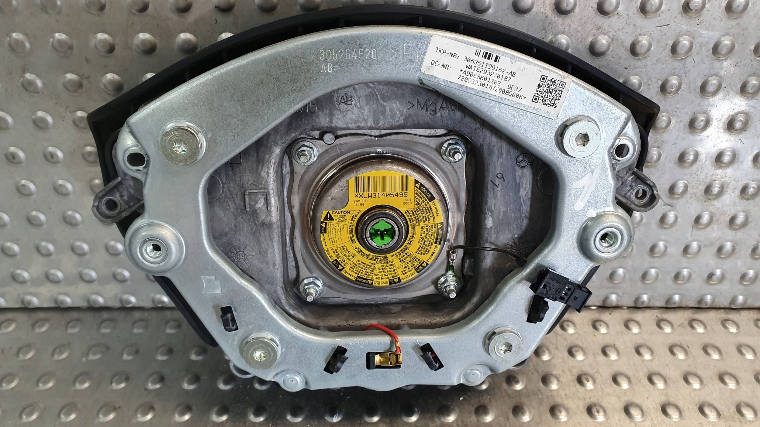 Airbag Deckel AIRBAG MERCEDES SPRINTER W906 06- A9068601202