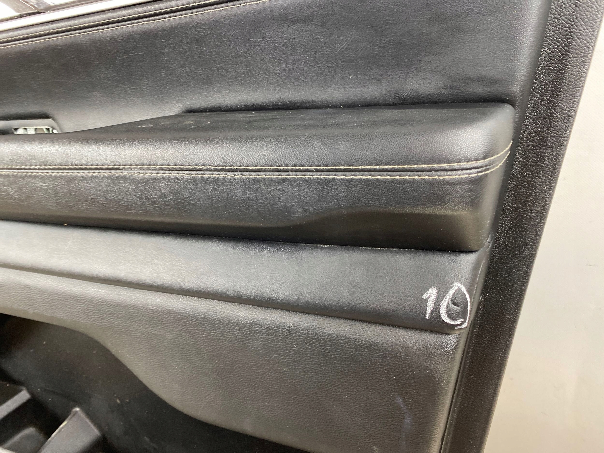 2022 Grand WAGONEER дверные карты передних TNS205199