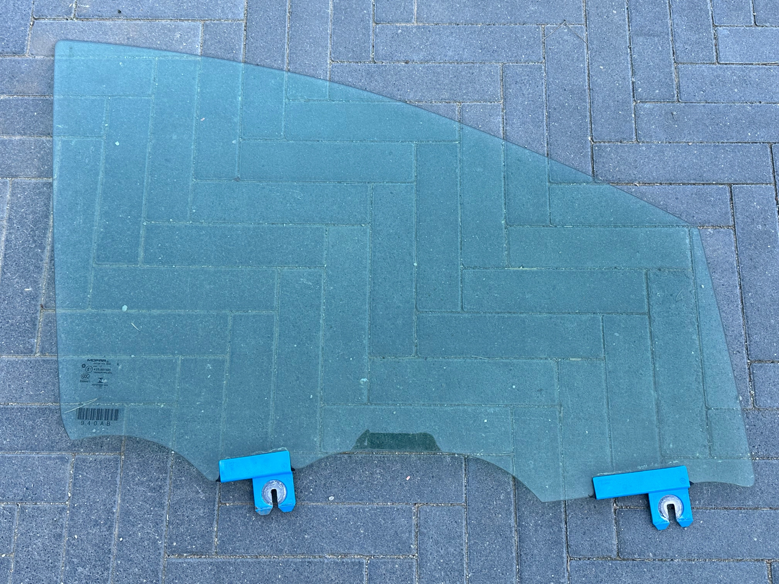 CHRYSLER PACIFICA VOYAGER 2017- SZYBA DRZWI PRAWA PRZÓD