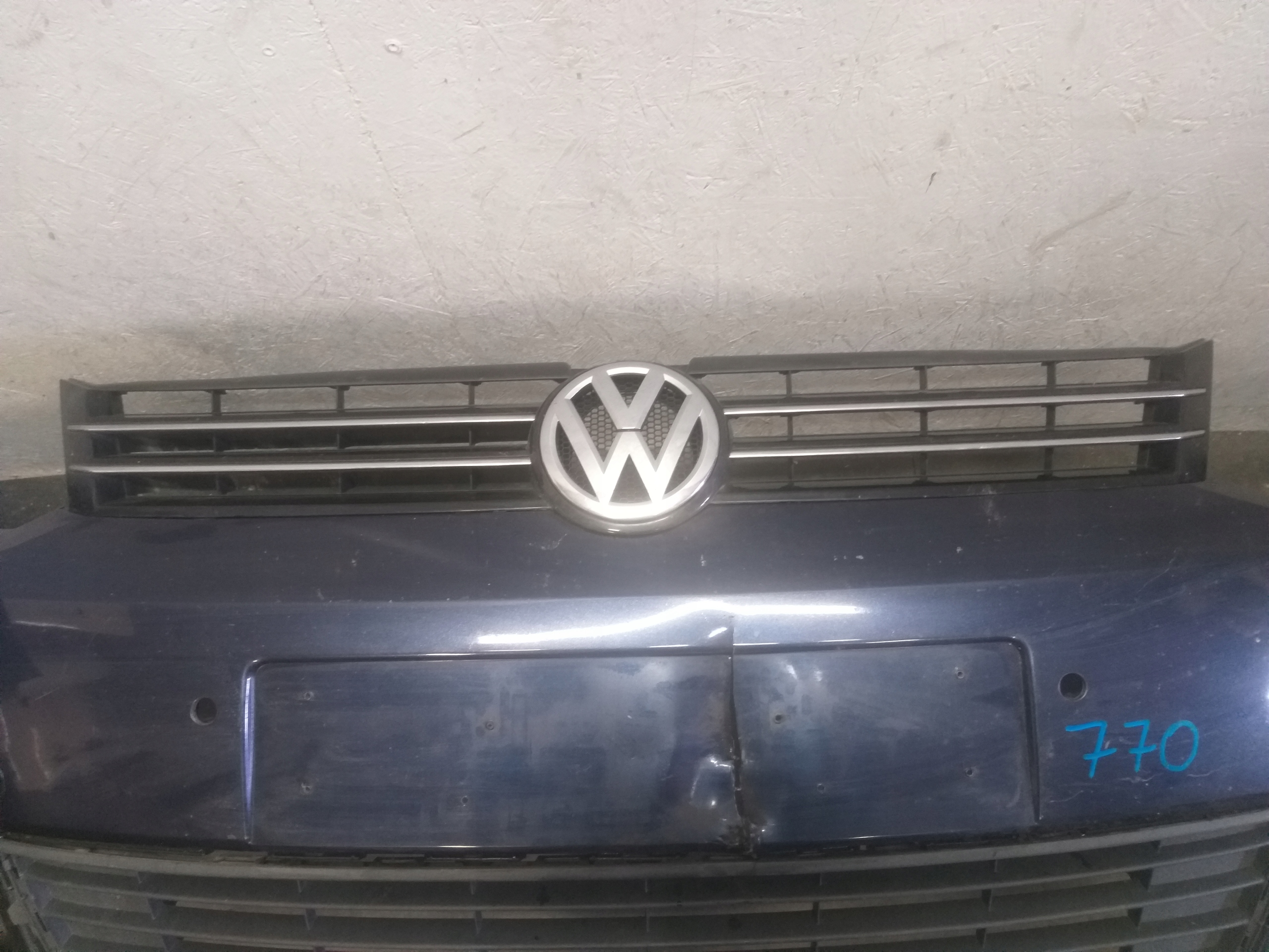 bumper front VW TOURAN 10-15 1T0