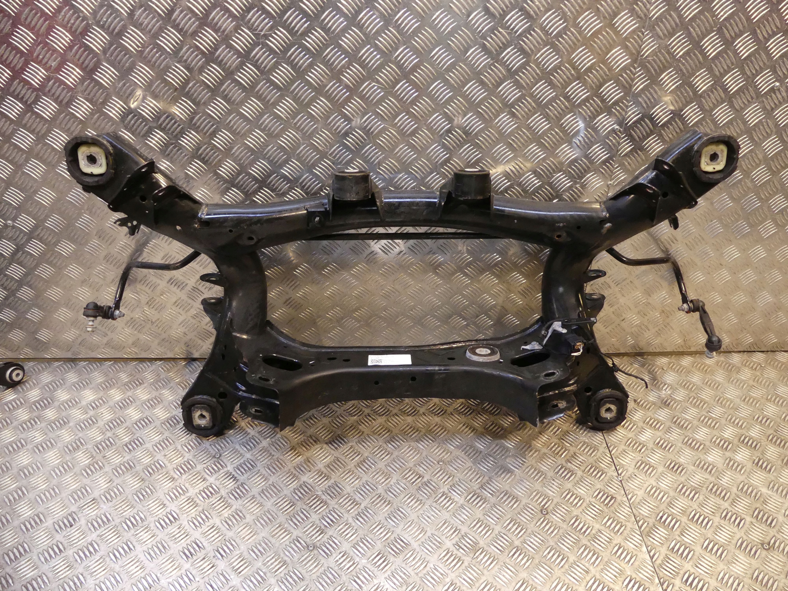 BMW 2 G42 3 G20 LCI SANKI BELKA TYŁ STABILIZATOR