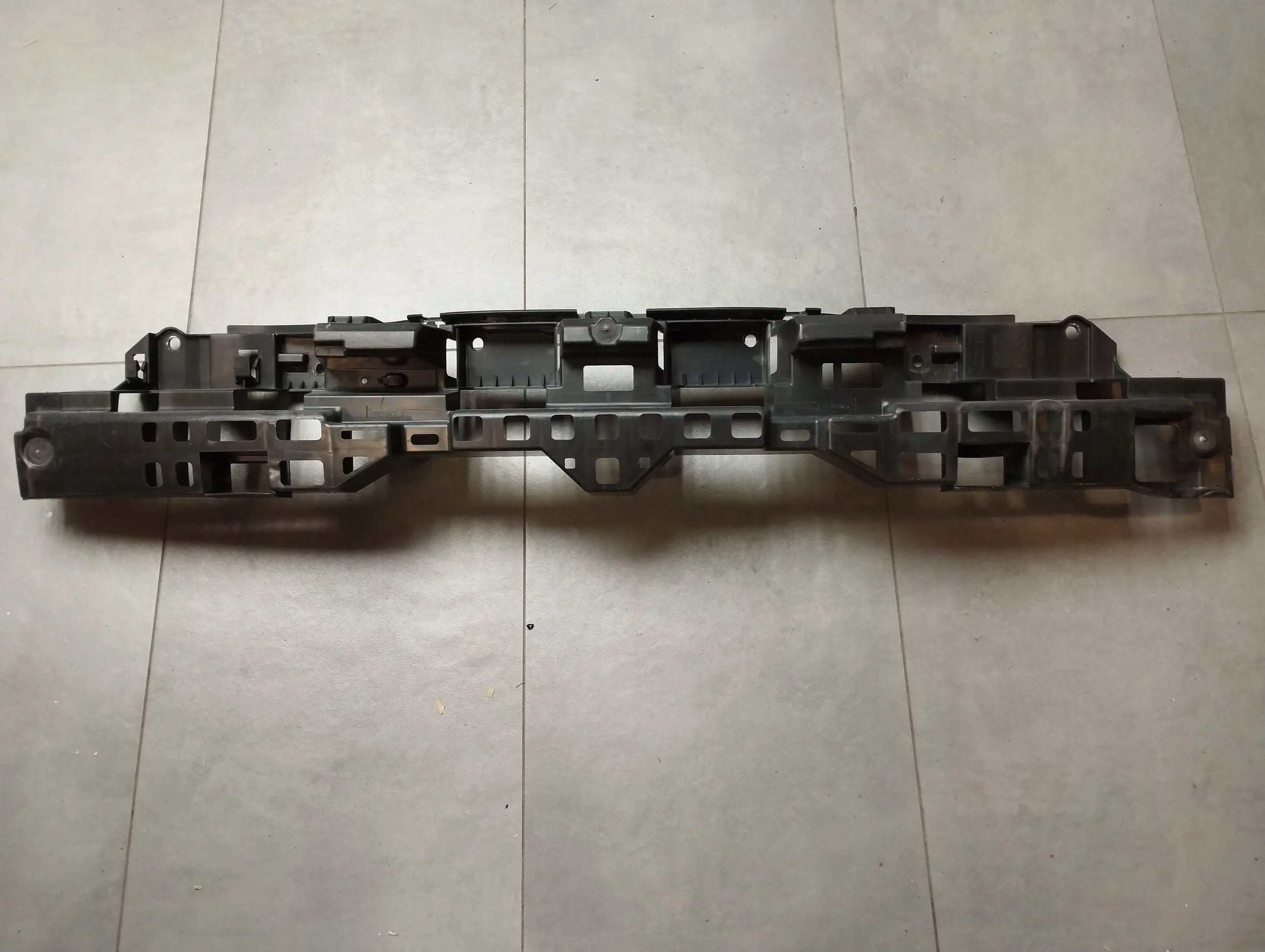 Peugeot 508 bumper bracket rear part 9675548180