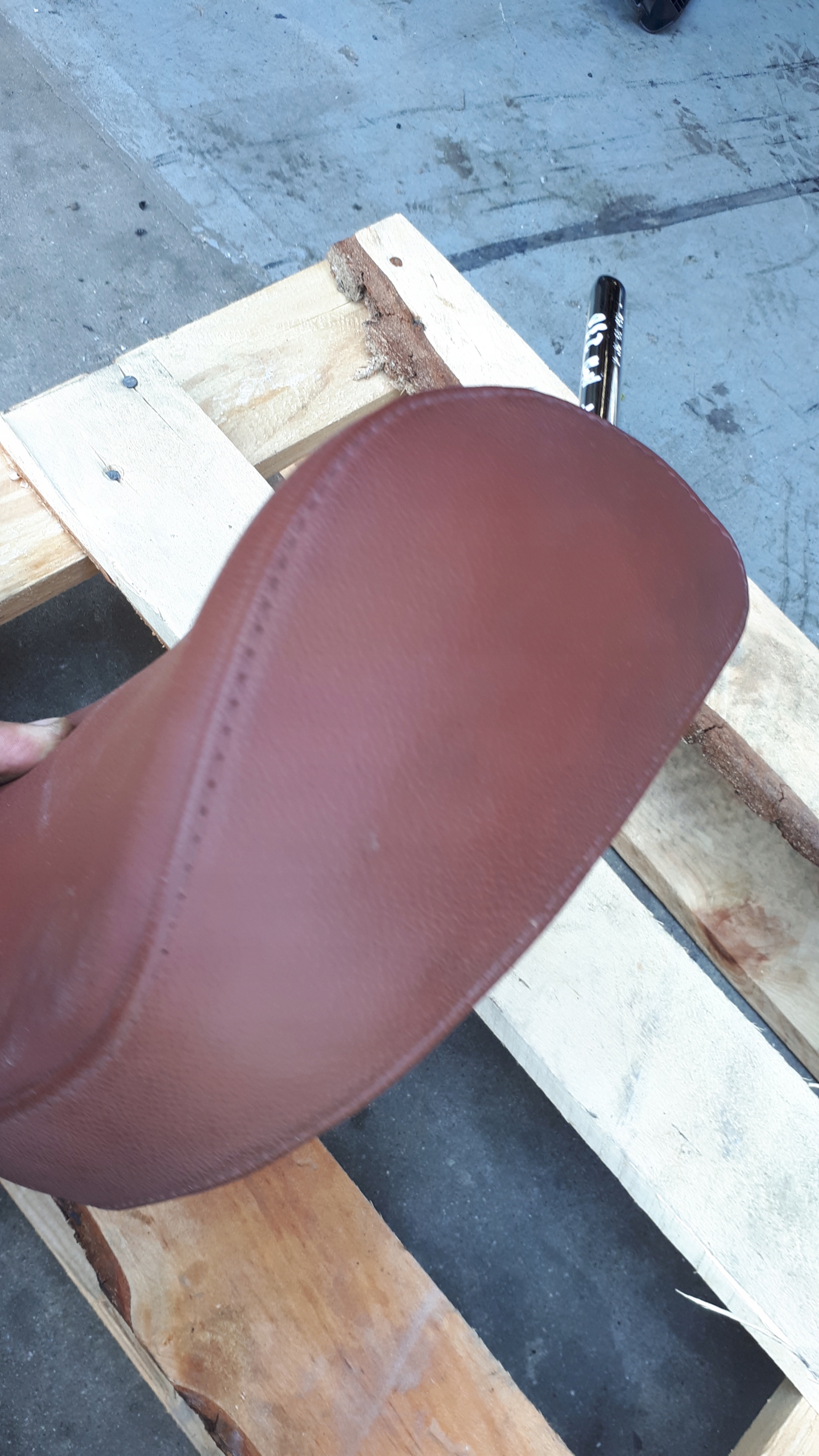 S4 B8 A4 rest left leather front BRAZ