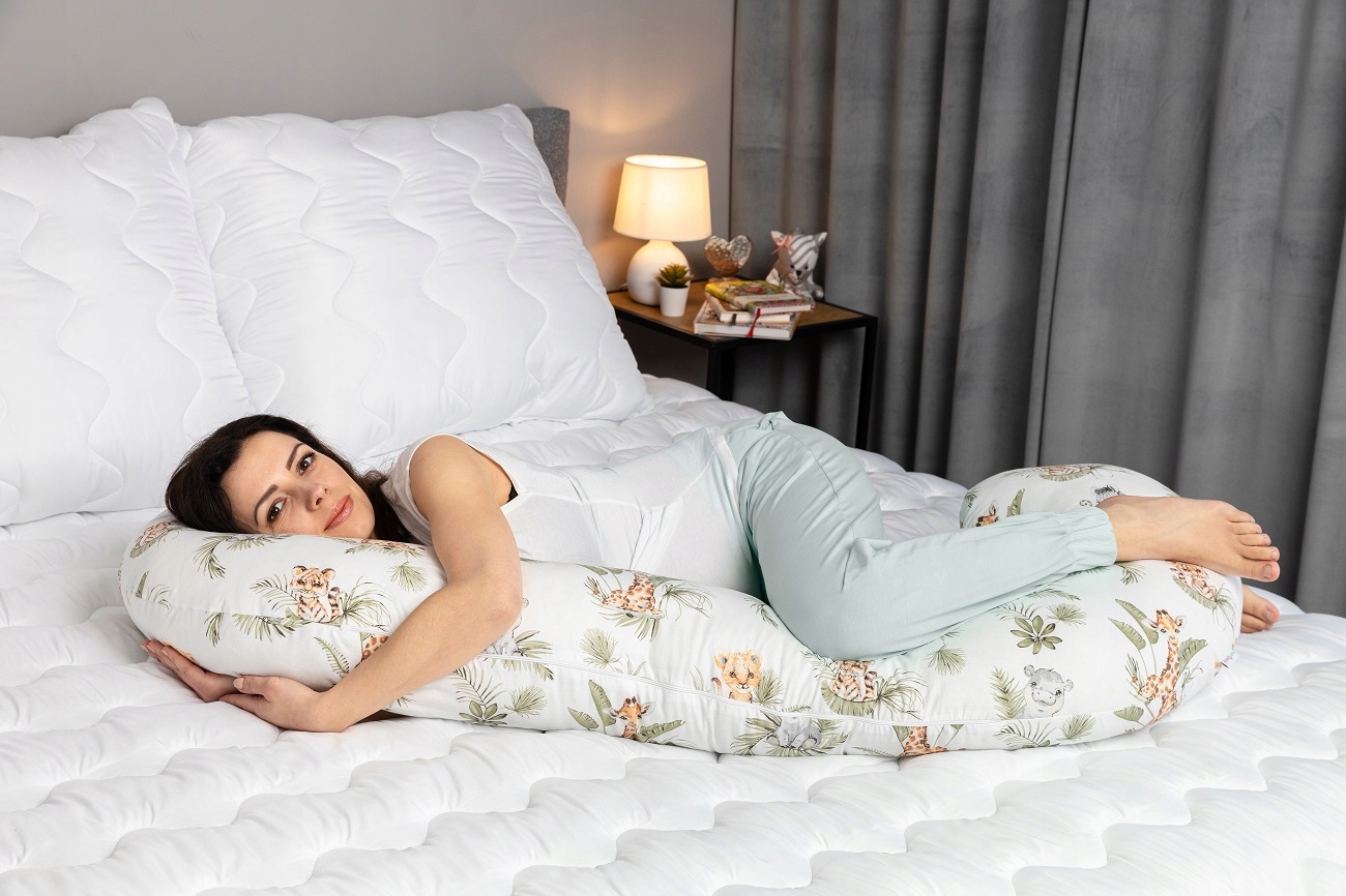 PODUSZKA CIĄŻOWA ROGAL DO SPANIA W CIĄŻY TYP C BABYMAM 3W1 Marka Babymam