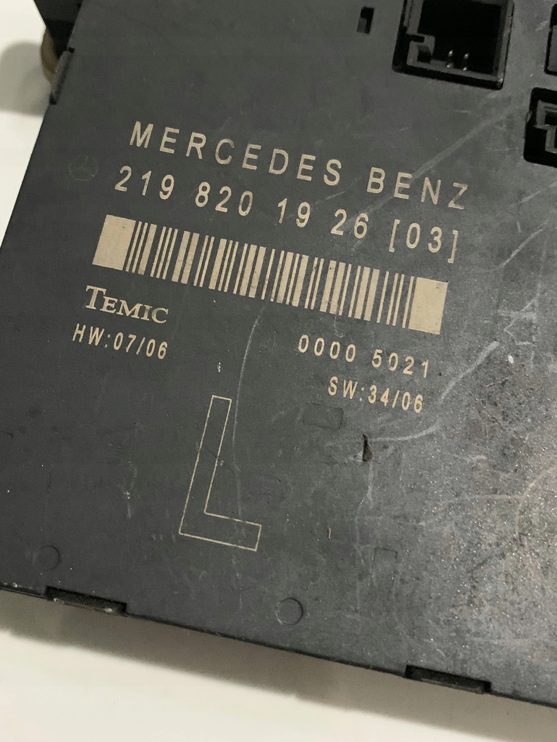 module door left MERCEDES CLS W219 2198201926