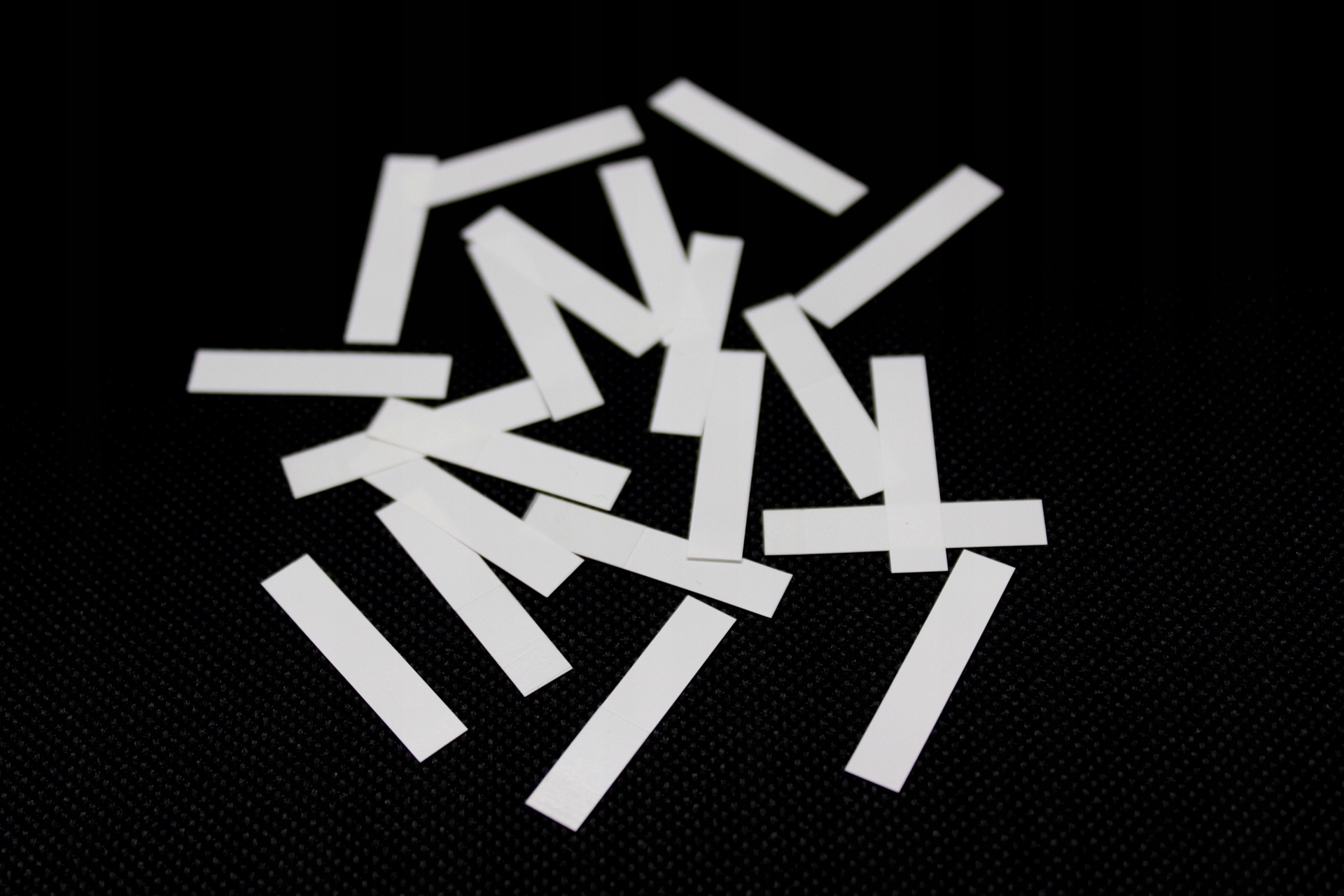 Zaworki głosów (stroików) TWORZYWO 22/5,5 20szt. Marka Germany