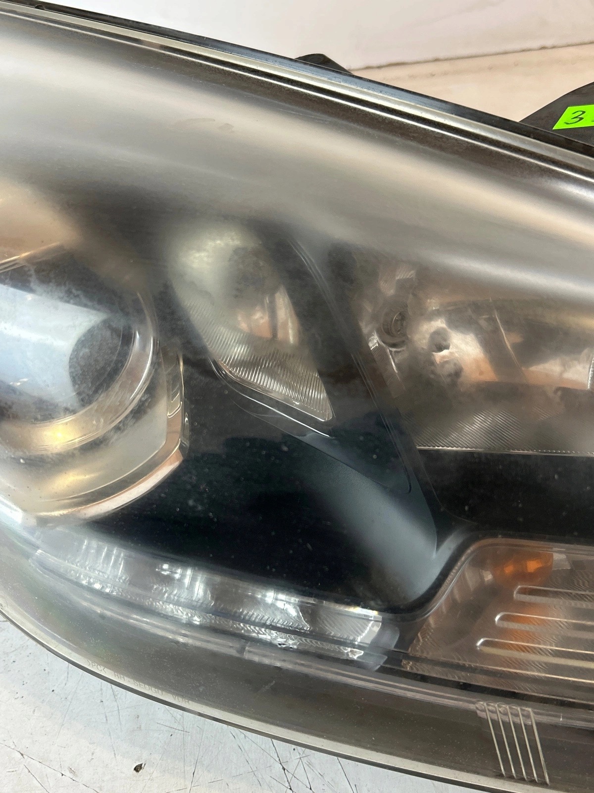 light front front right Kia Carens IV 13-16 UK Anglik