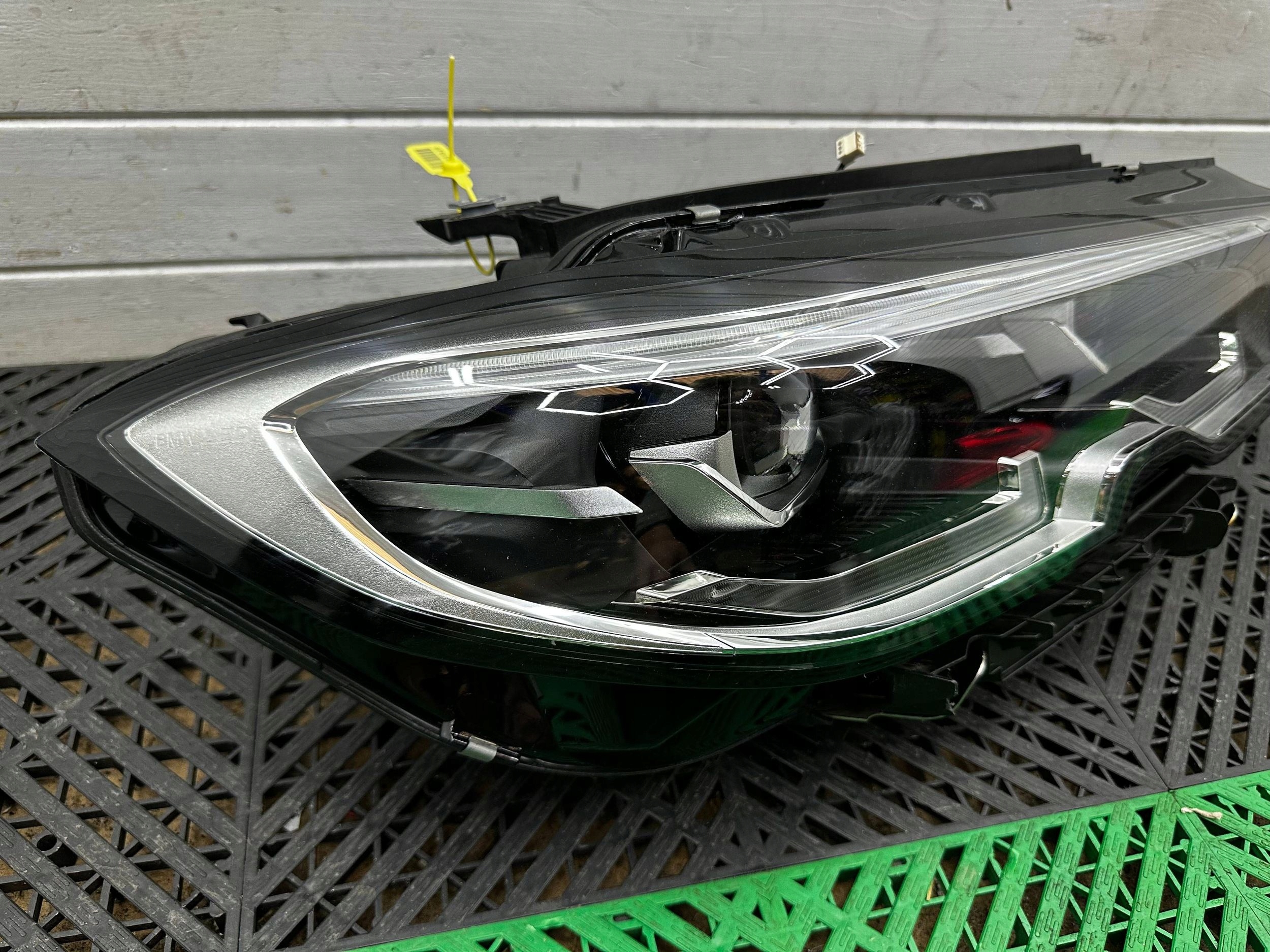 light front side right BMW 3 G20 G21 9481702