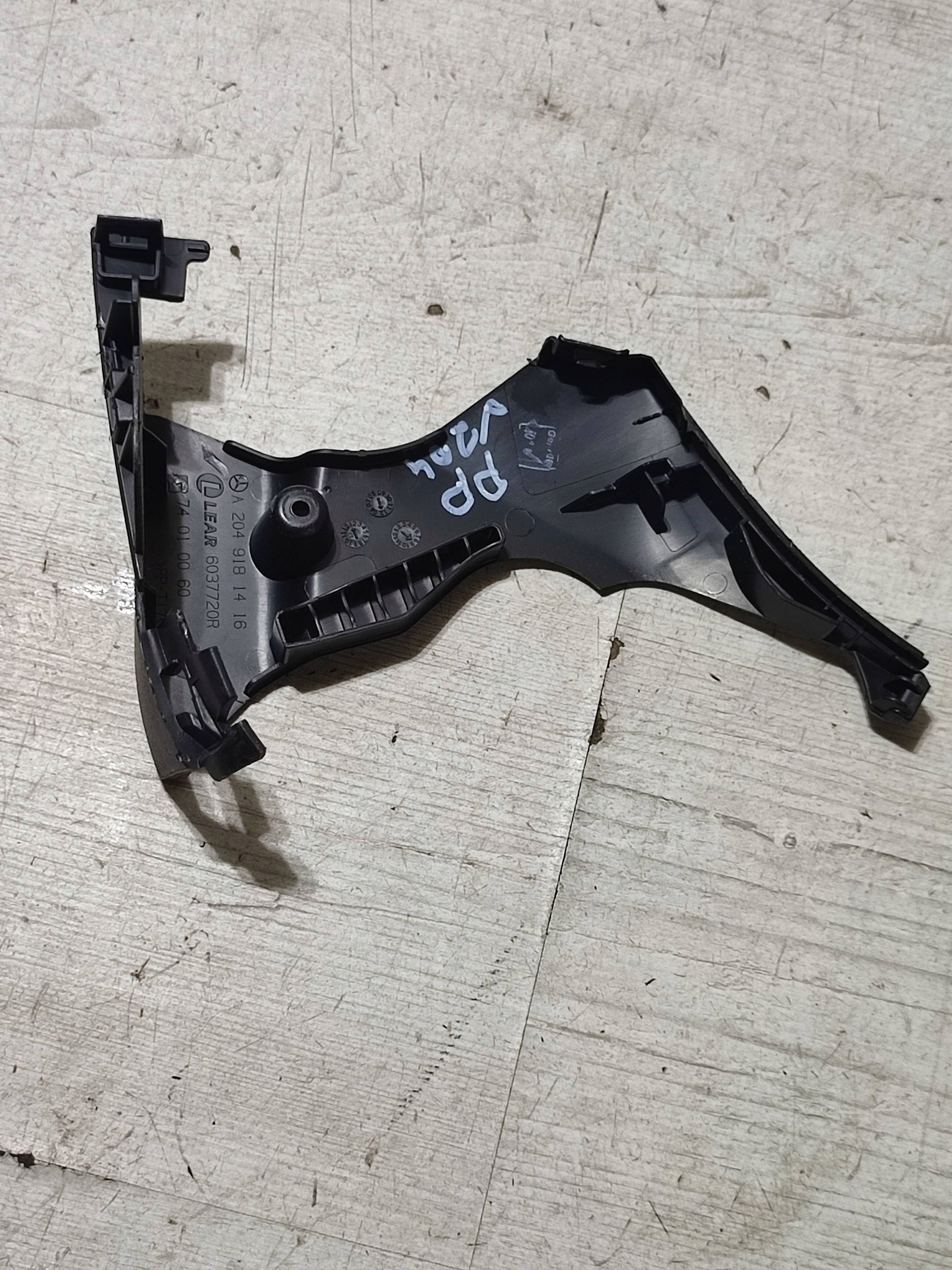 Mercedes-Benz GLK (X204) 2013 front right side seat cover