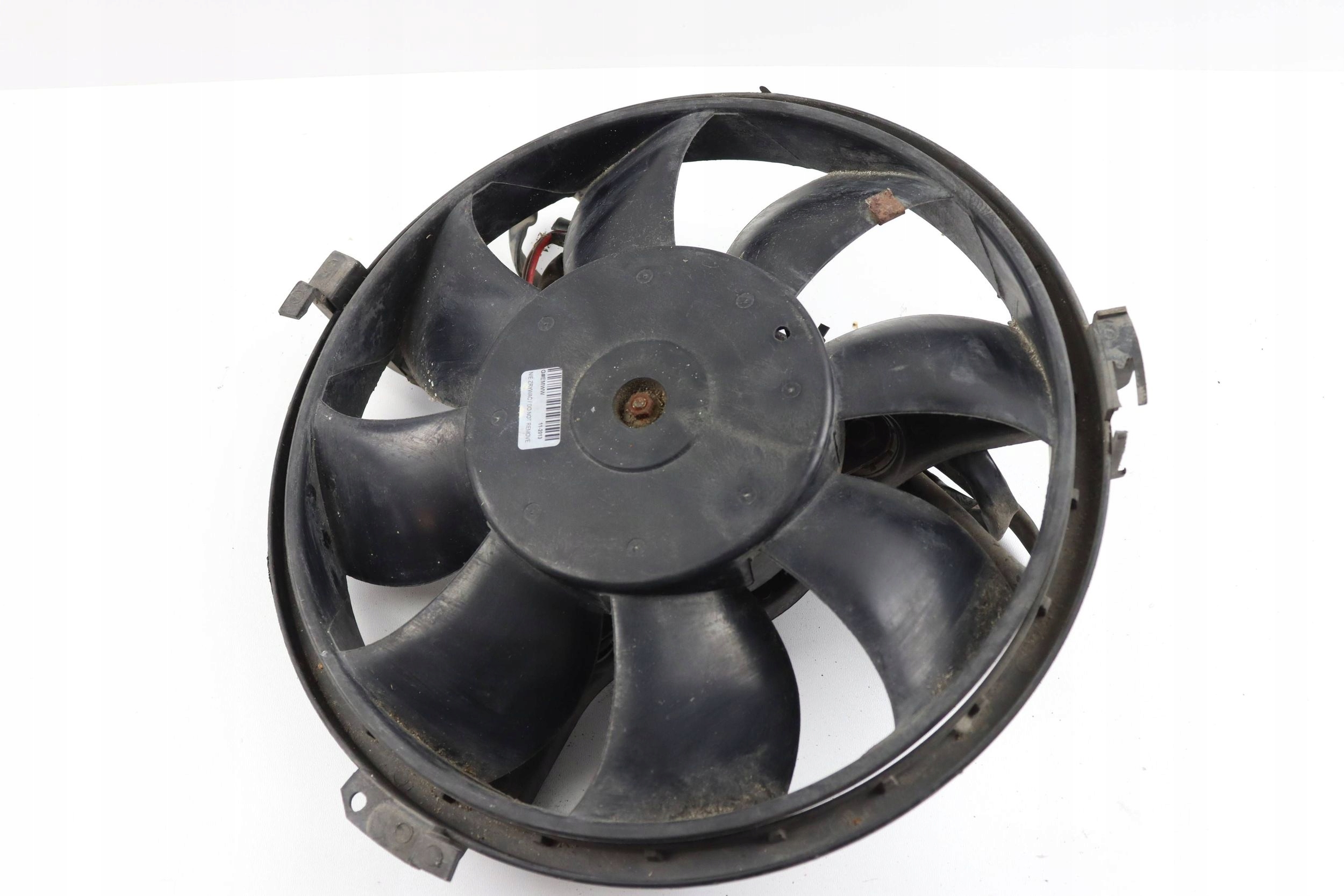 VW PASSAT B5 FL SKODA SUPERB e AUDI A4 B5 Ventola radiatore 8D0959455R
