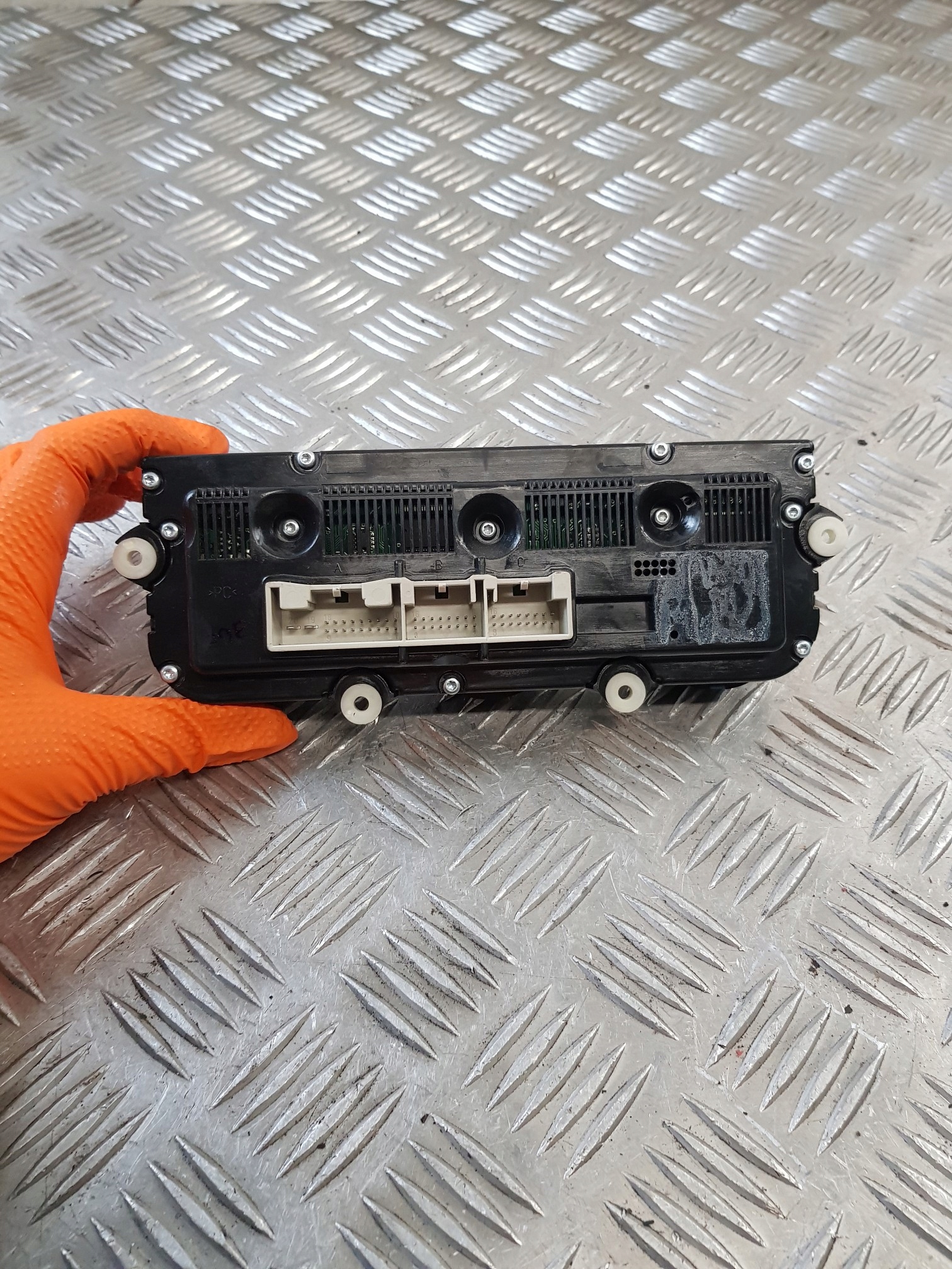 PANEL klími klimatizaci VW GOLF V plus 06R