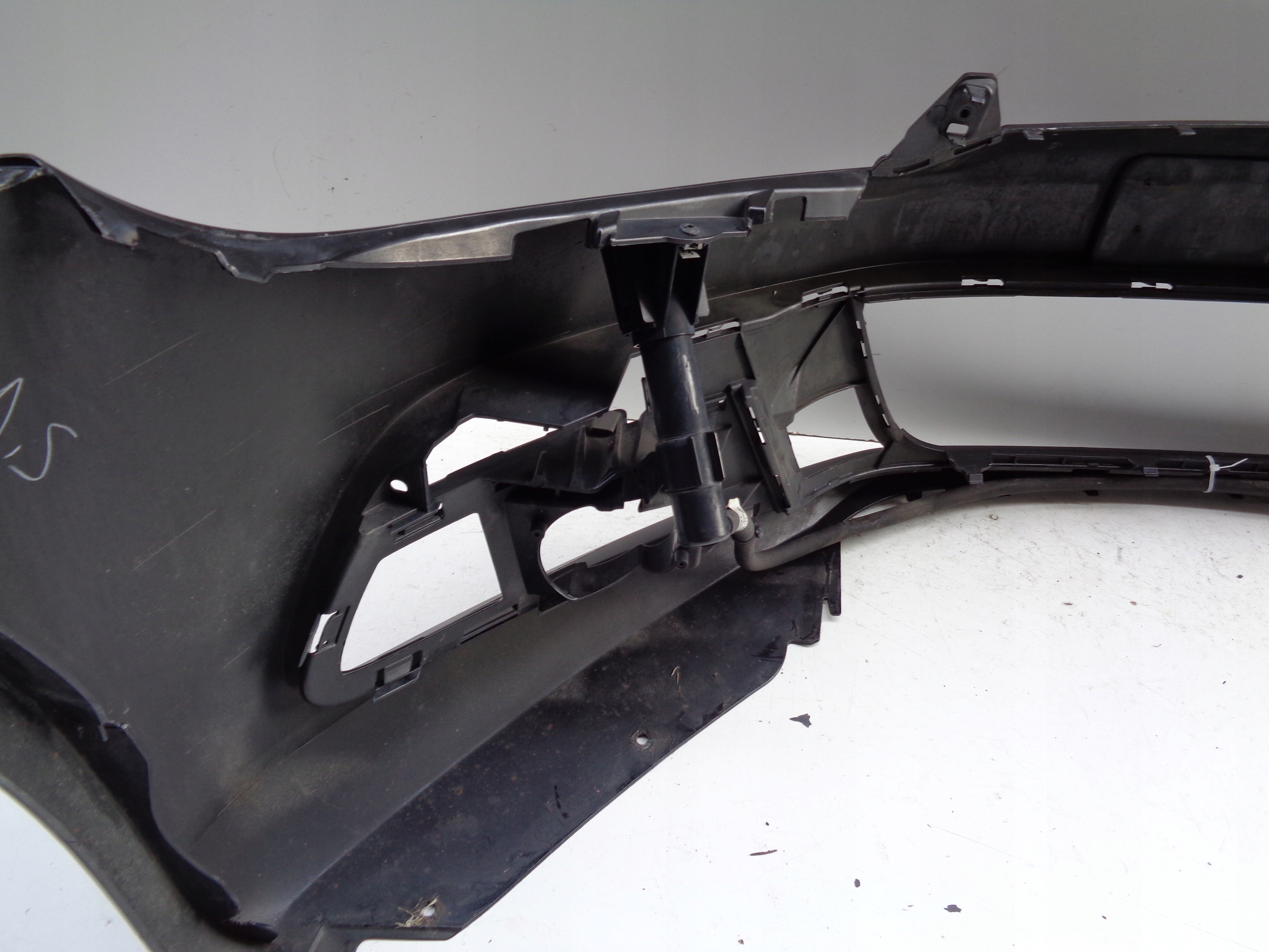 frontstoßstange VW SCIROCCO 1K8 08- NR 51411 + SPYRSKI