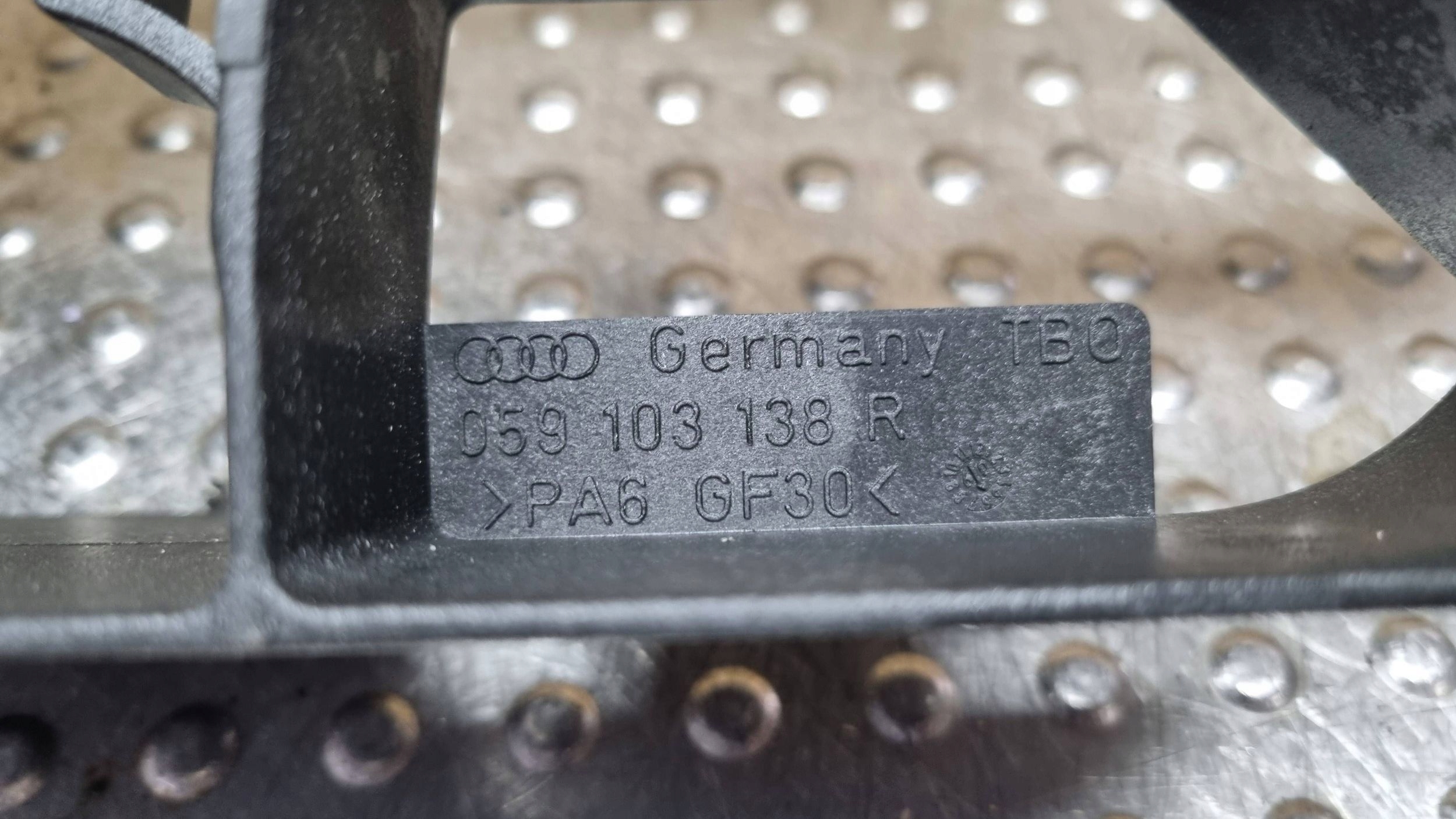 WKLAD MISKI OLEJOWEJ 059103138R AUDI A4 B8 A5 8T A6 C6 Q7 4L 3.0 TDI