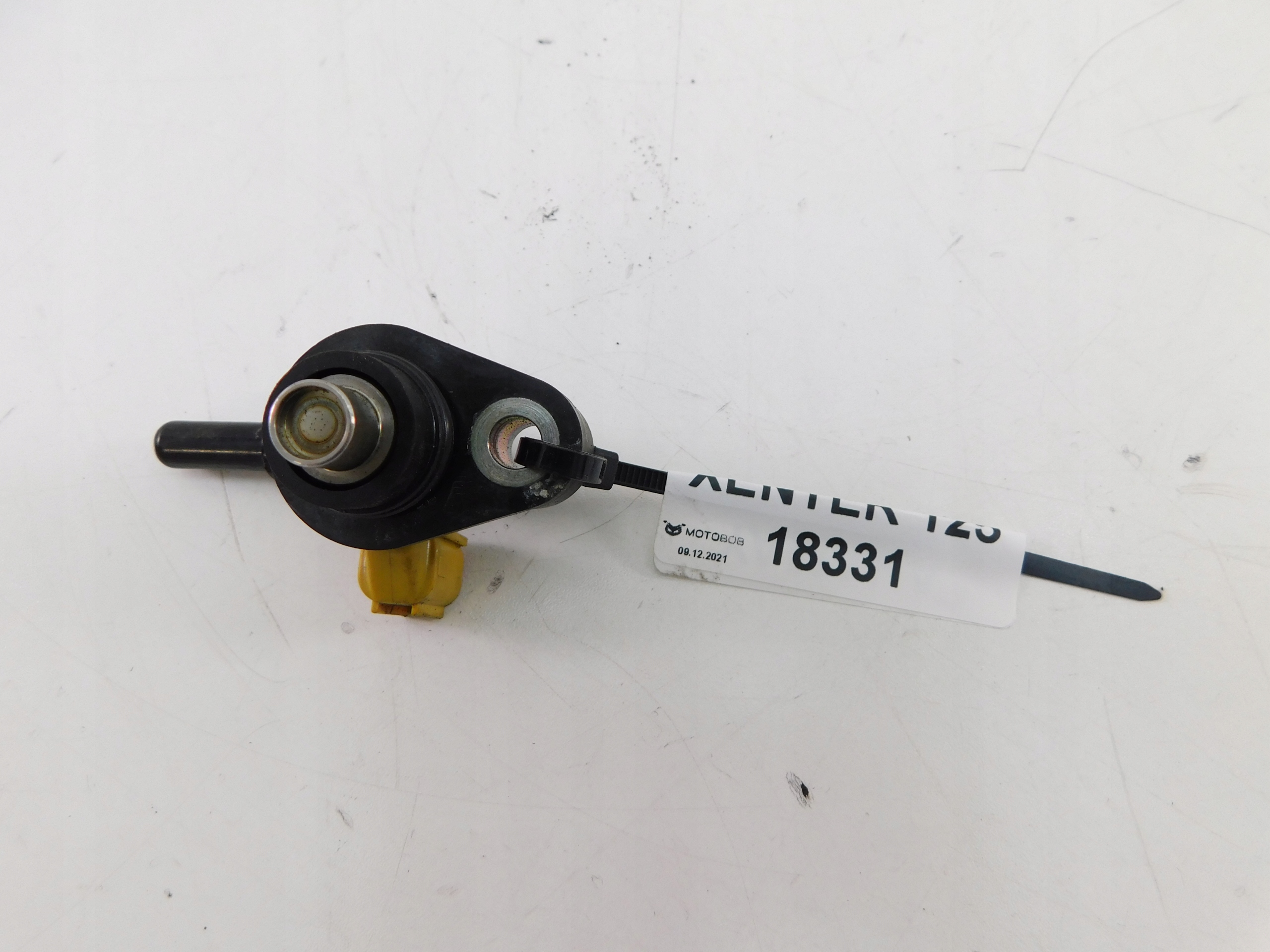 YAMAHA XENTER 125 12 16 WTRYSK PALIWA M1