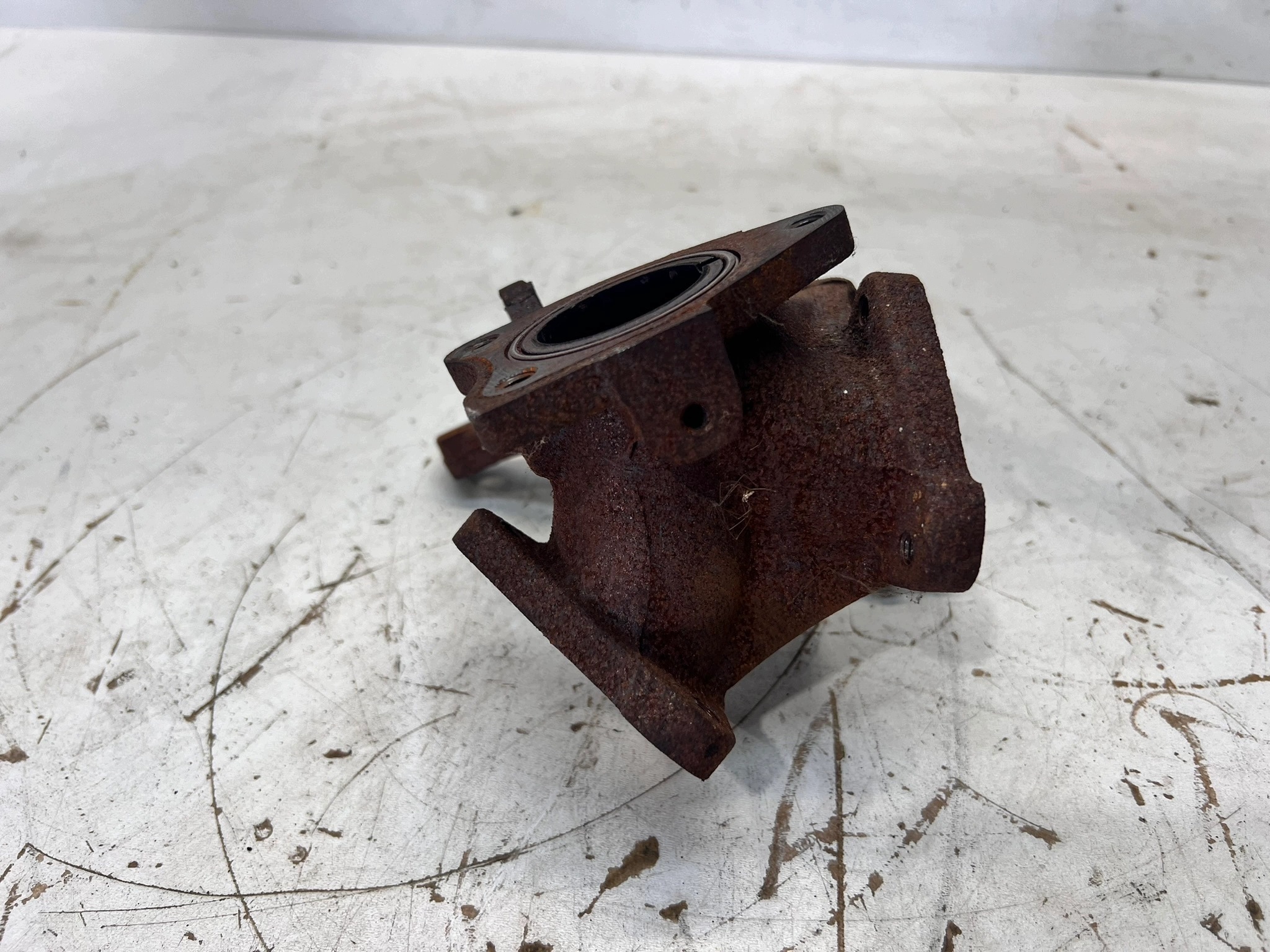 KUPPLUNG des Abgaskrümmers AUDI A6 C6 3.0 059131799R