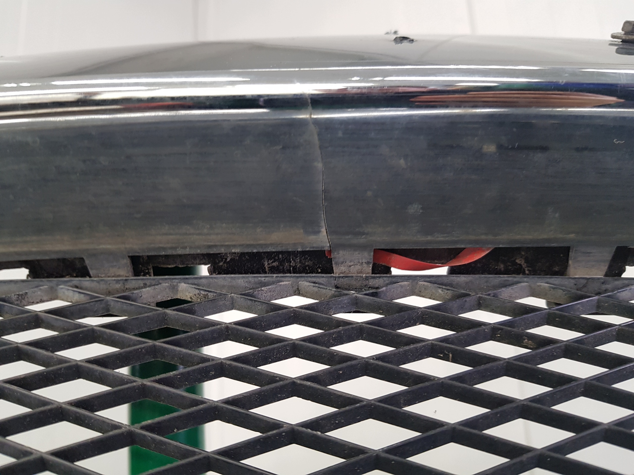 bumper front front VOLKSWAGEN TOUAREG 7L6807221