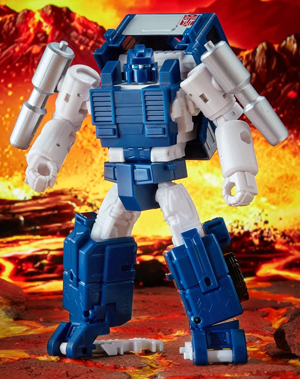 Transformers Kingdom Autobot Pipes WFC-K32 Deluxe Kod producenta F0682