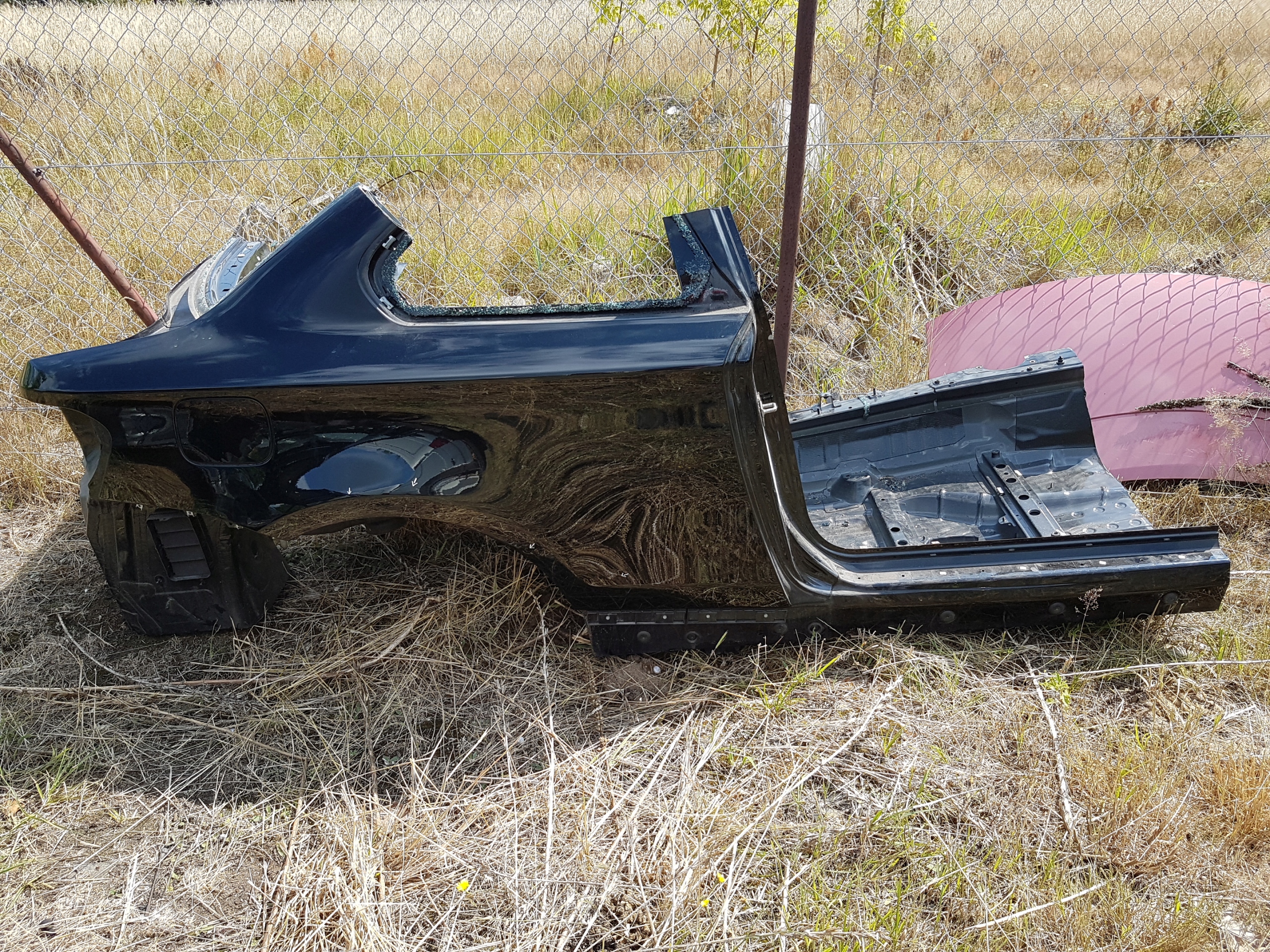 КРИЛО ЧЕТВЕРТИНА ЗАД. ПОРІГ L/ПРАВ. BMW 1 E82