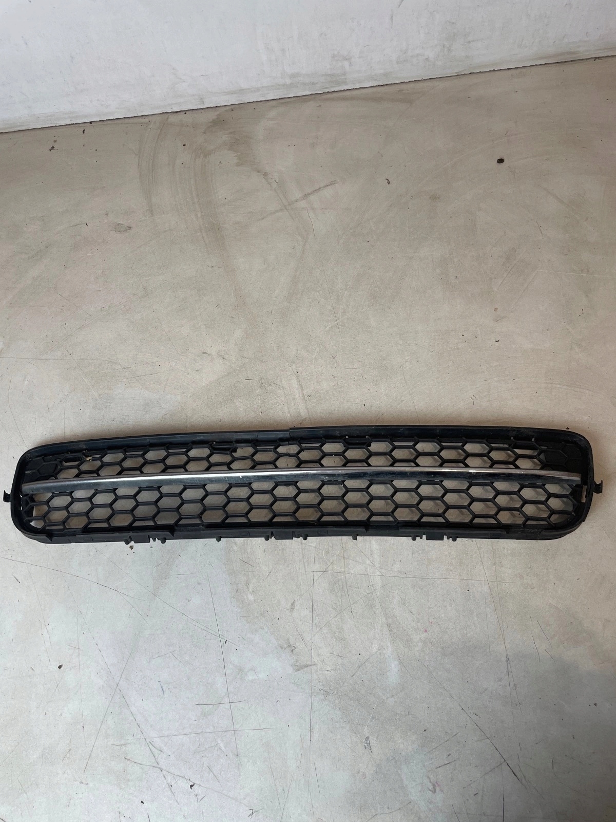 Grill mitte Lüftungsgitter der Stoßstange Volvo S80 ii lift chrom