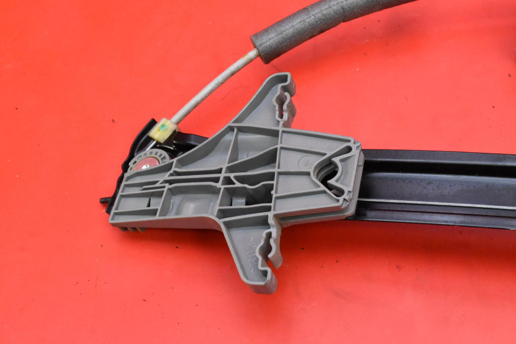 window regulator left rear part EU 5Q0959801A SKODA SUPERB 3 III HB 15-20