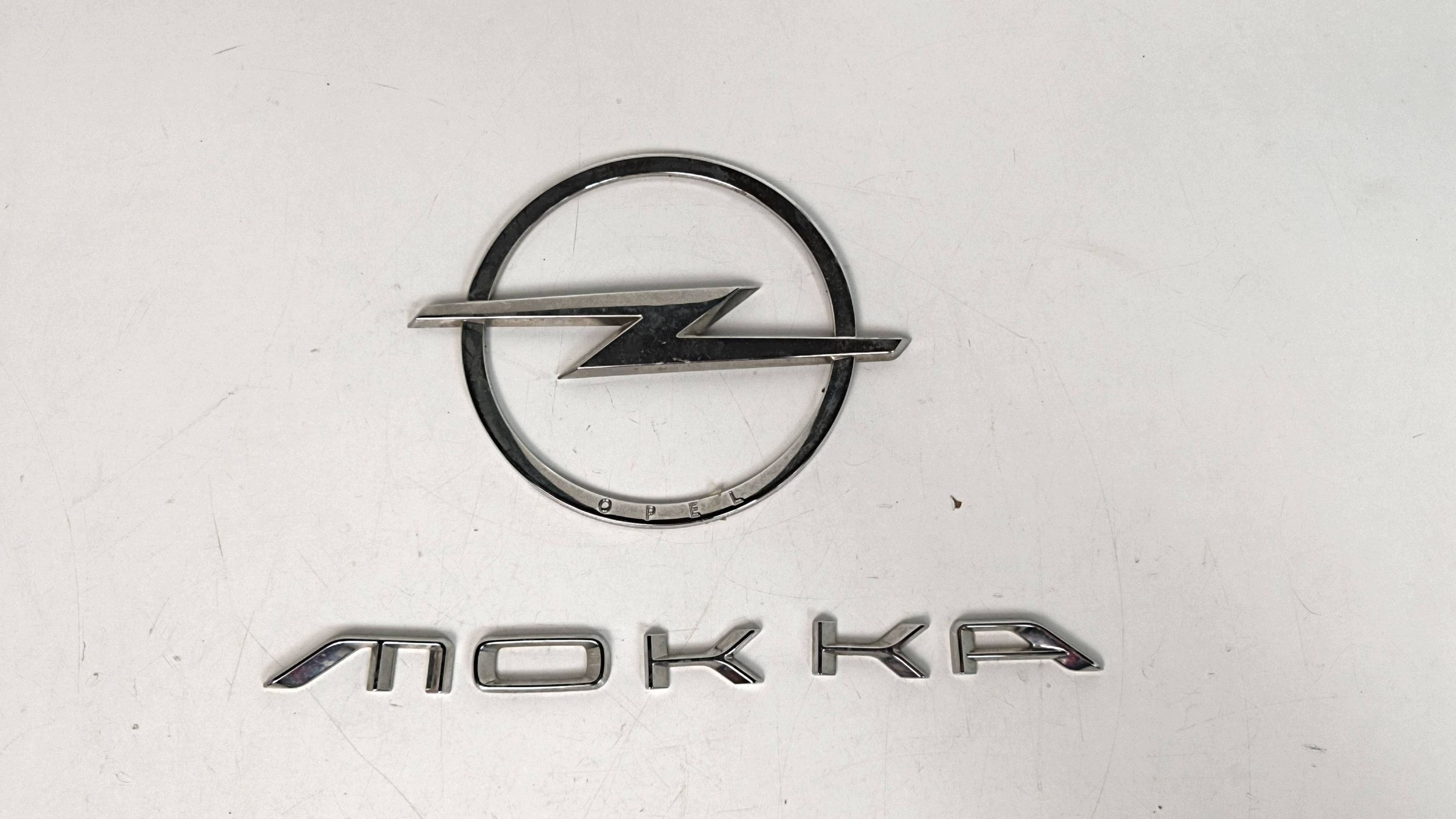 Opel Mokka B Emblemat Logo Napisy