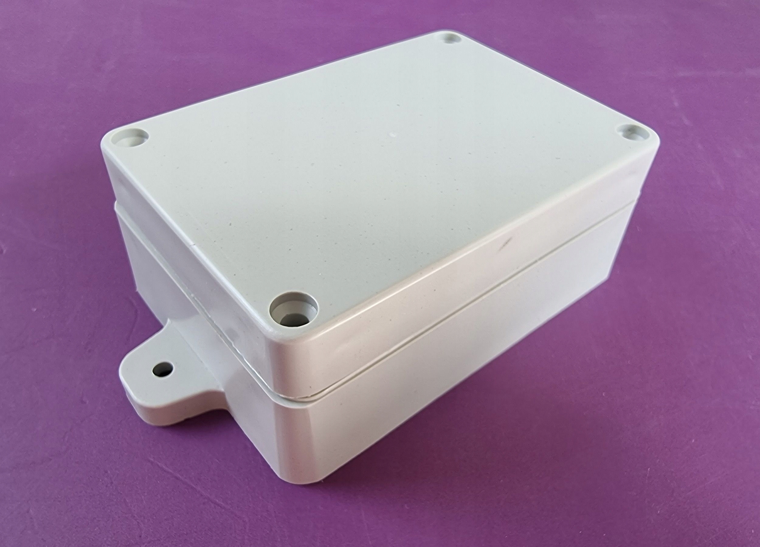 

Obudowa hermetyczna 108x60x33mm OBH52