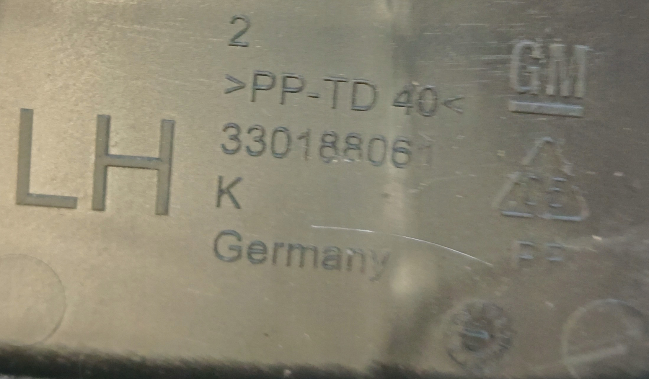 grid air conditioning devices left OPEL ZAFIRA C 20885181