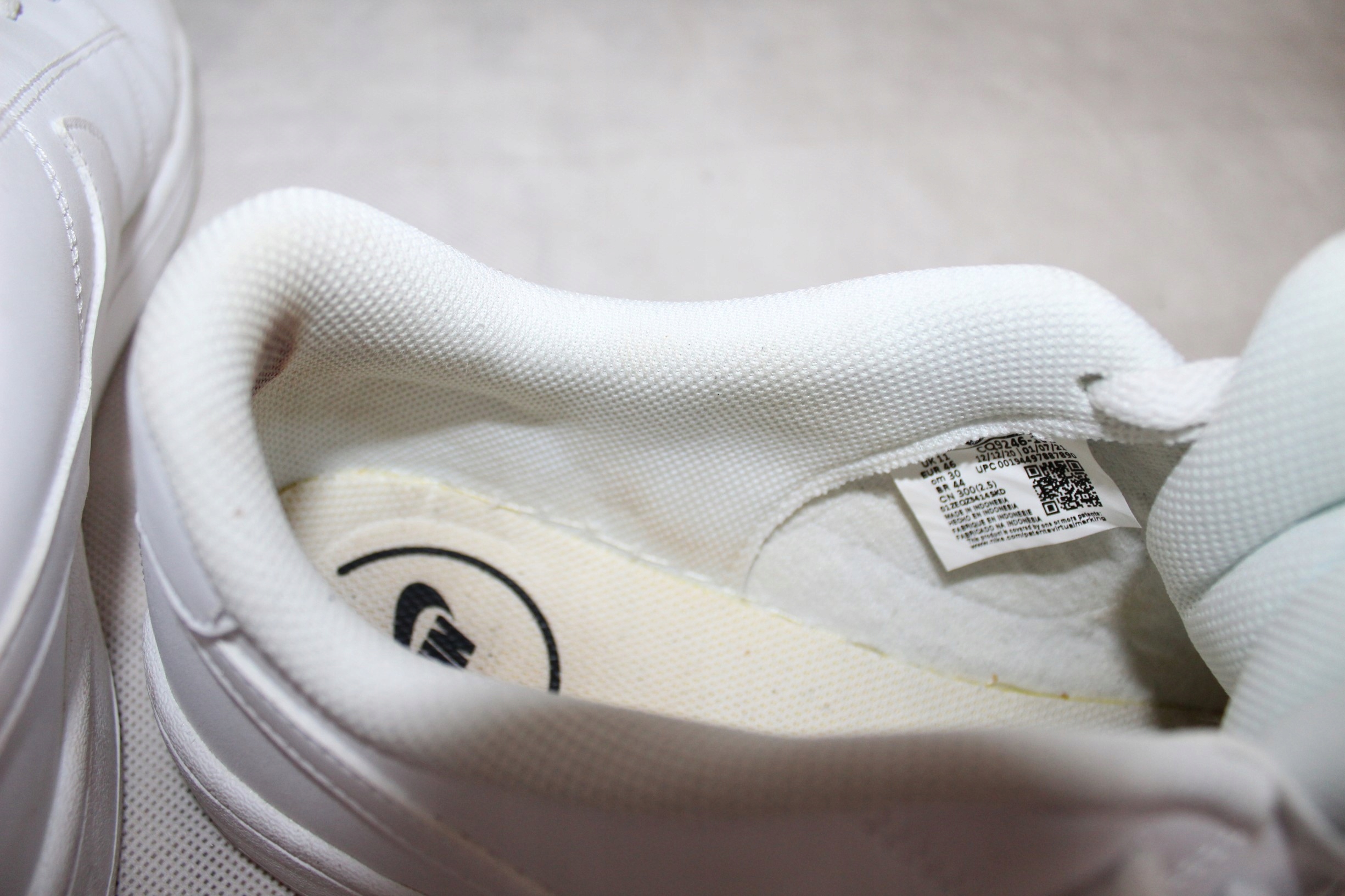 BUTY NIKE COMFORT NSOLE rozm. 45 Rozmiar 45