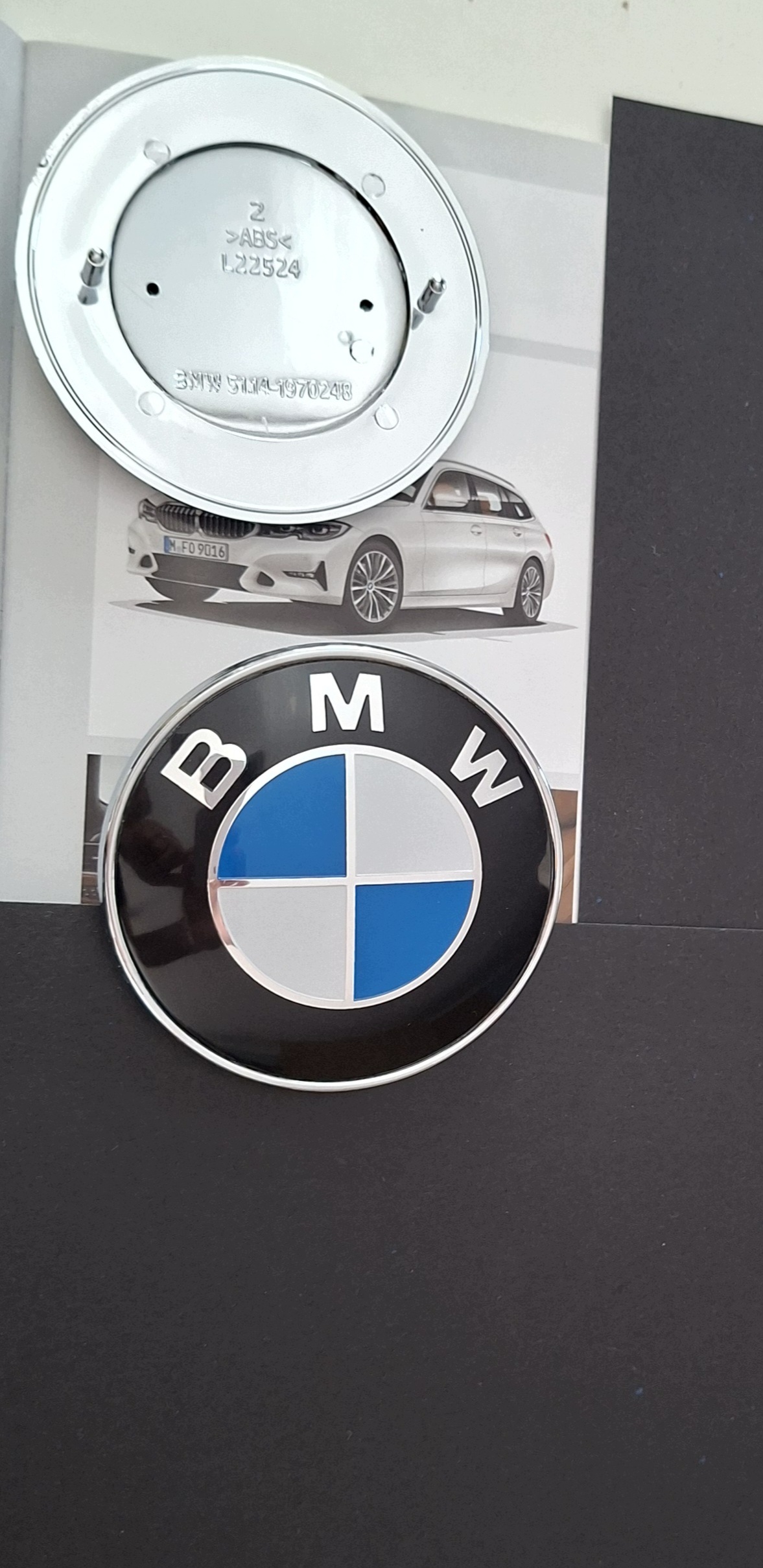 Logo Znaczek do modelu Bmw tył na klapę 78mm zamiennik