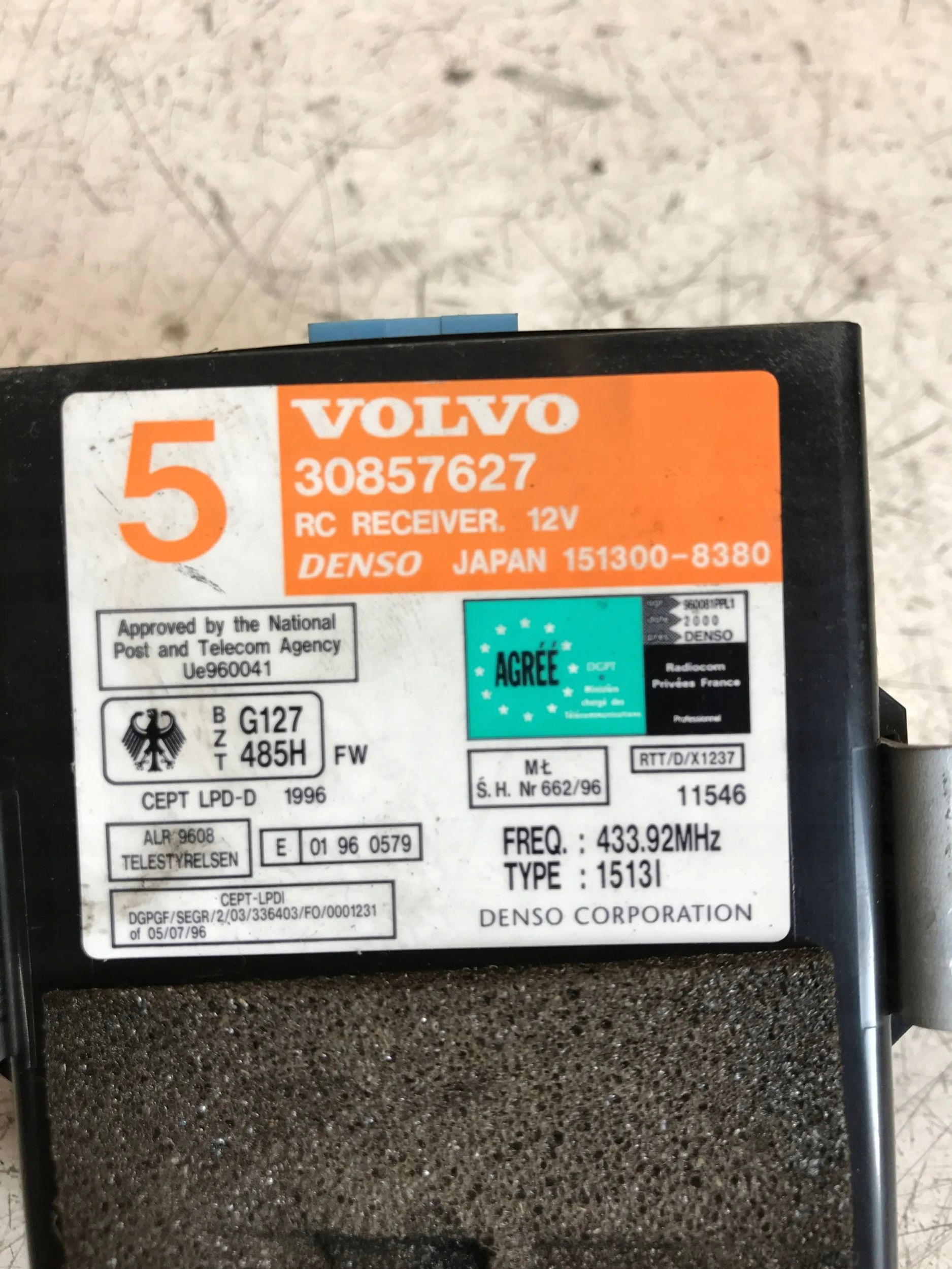 control unit of a lock central VOLVO V40 30857627
