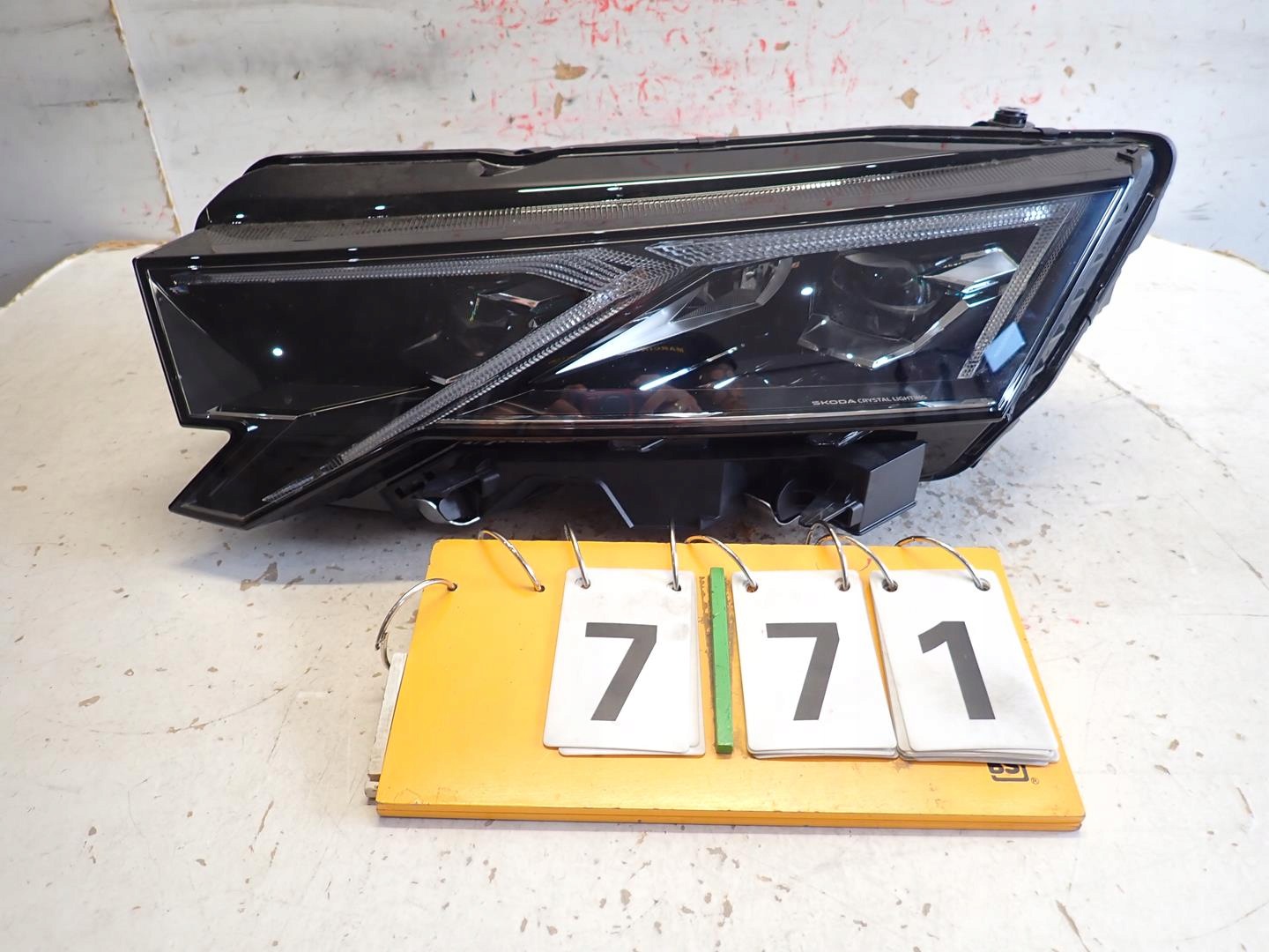 light front front left SKODA OCTAVIA IV LIFT 2024- FULL LED 5E4941035