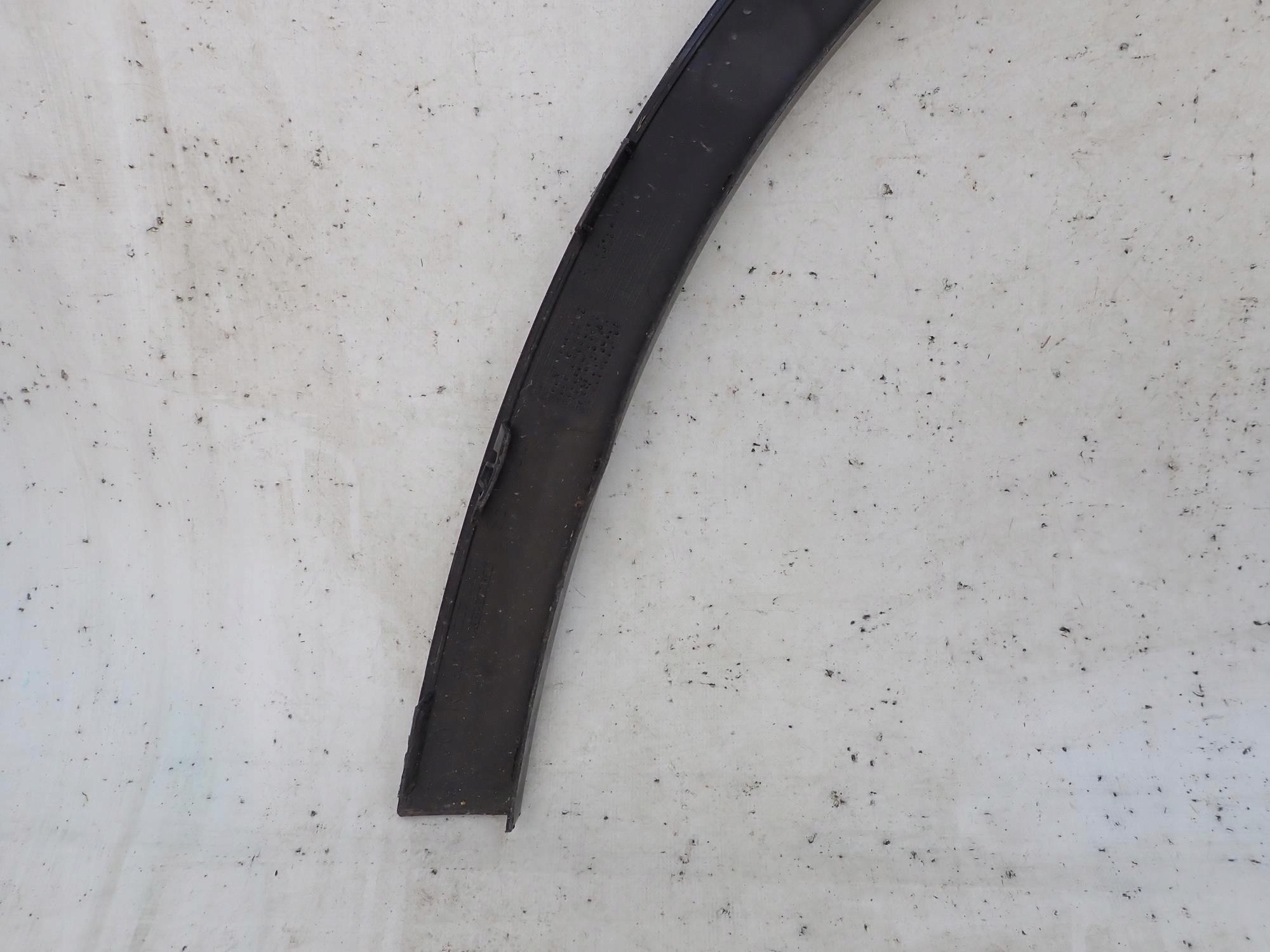 MERCEDES GLC and 1 X253 15-22 moulding cap right front