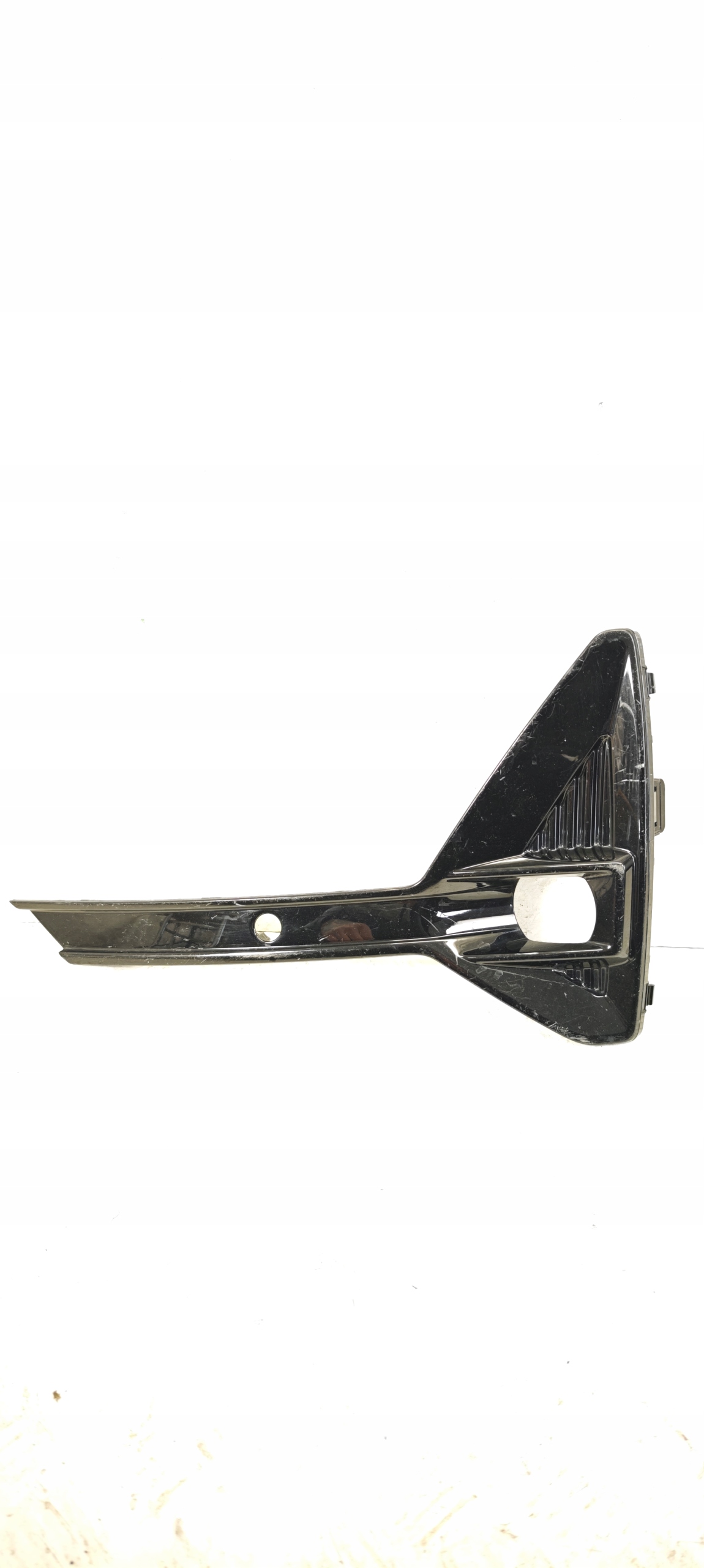 grid of a bumper left front POLESTAR II 2 31663680