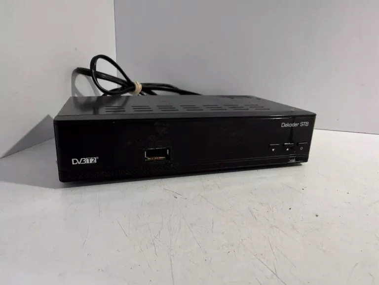 Телеприставка DVB-T2 Opticum ТВ-тюнер кабельного DVB-C HDMI