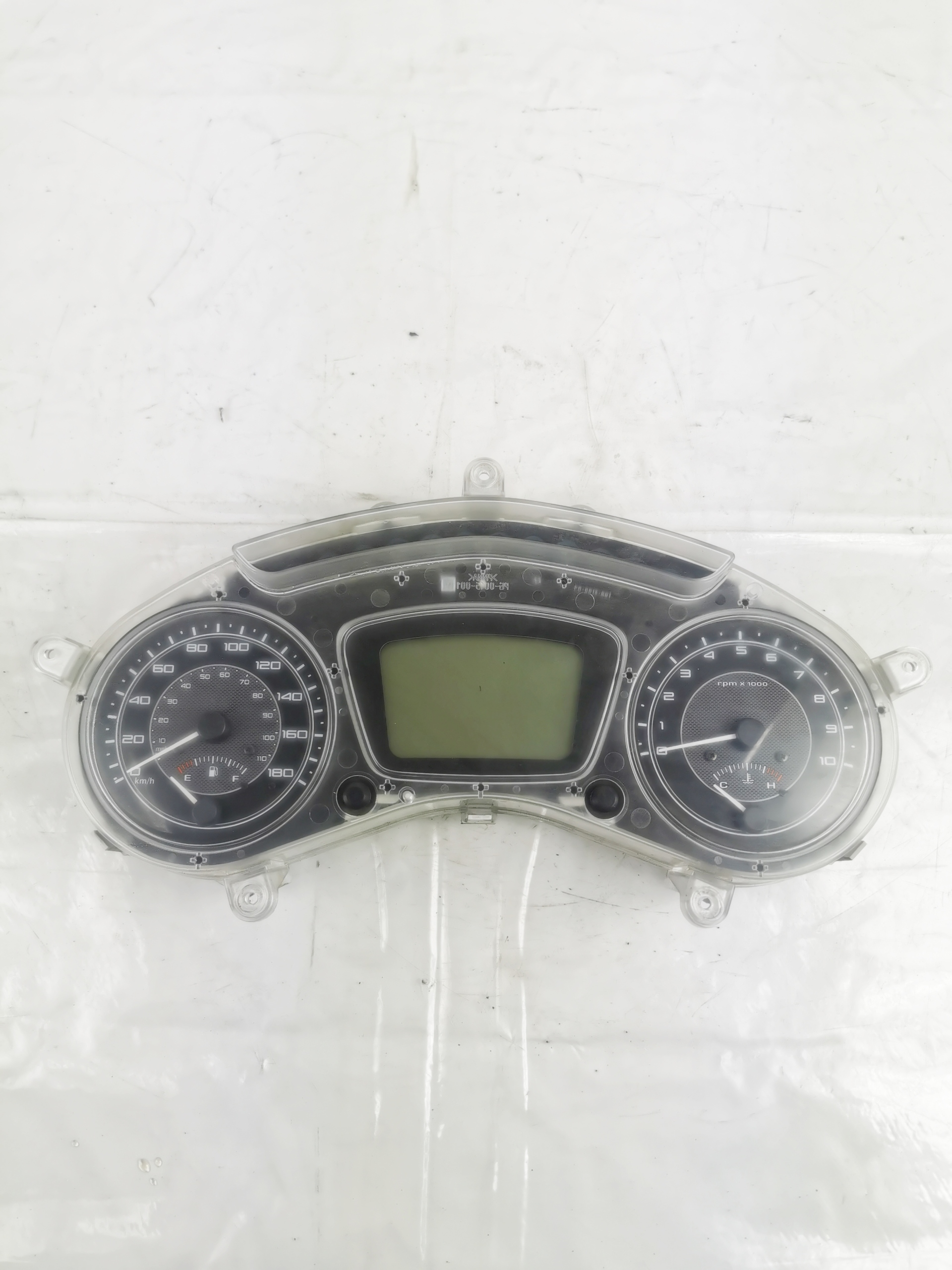 PIAGGIO X10 125 350 счетчик