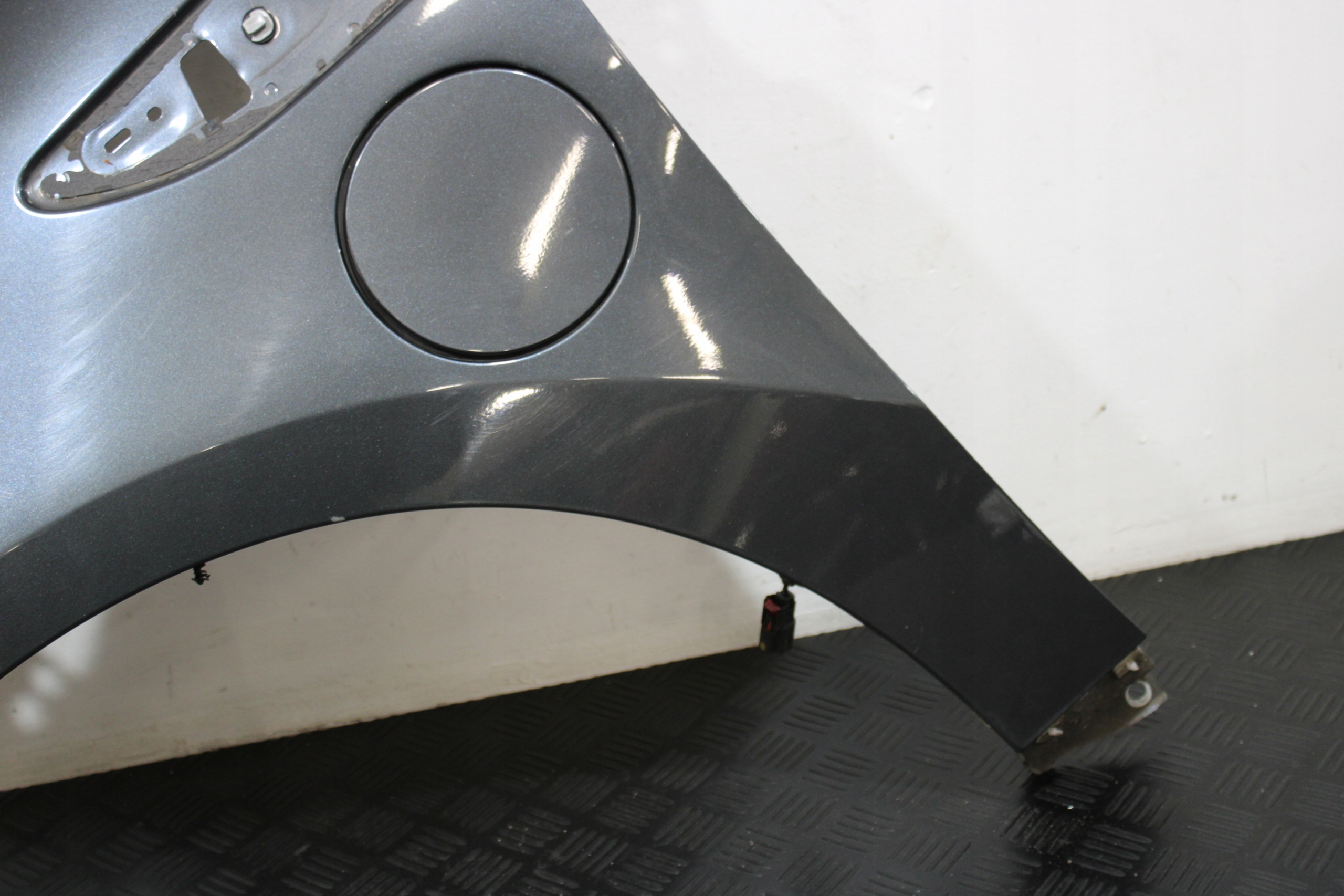 fender left front front OPEL AMPERA 1,4 BENZ